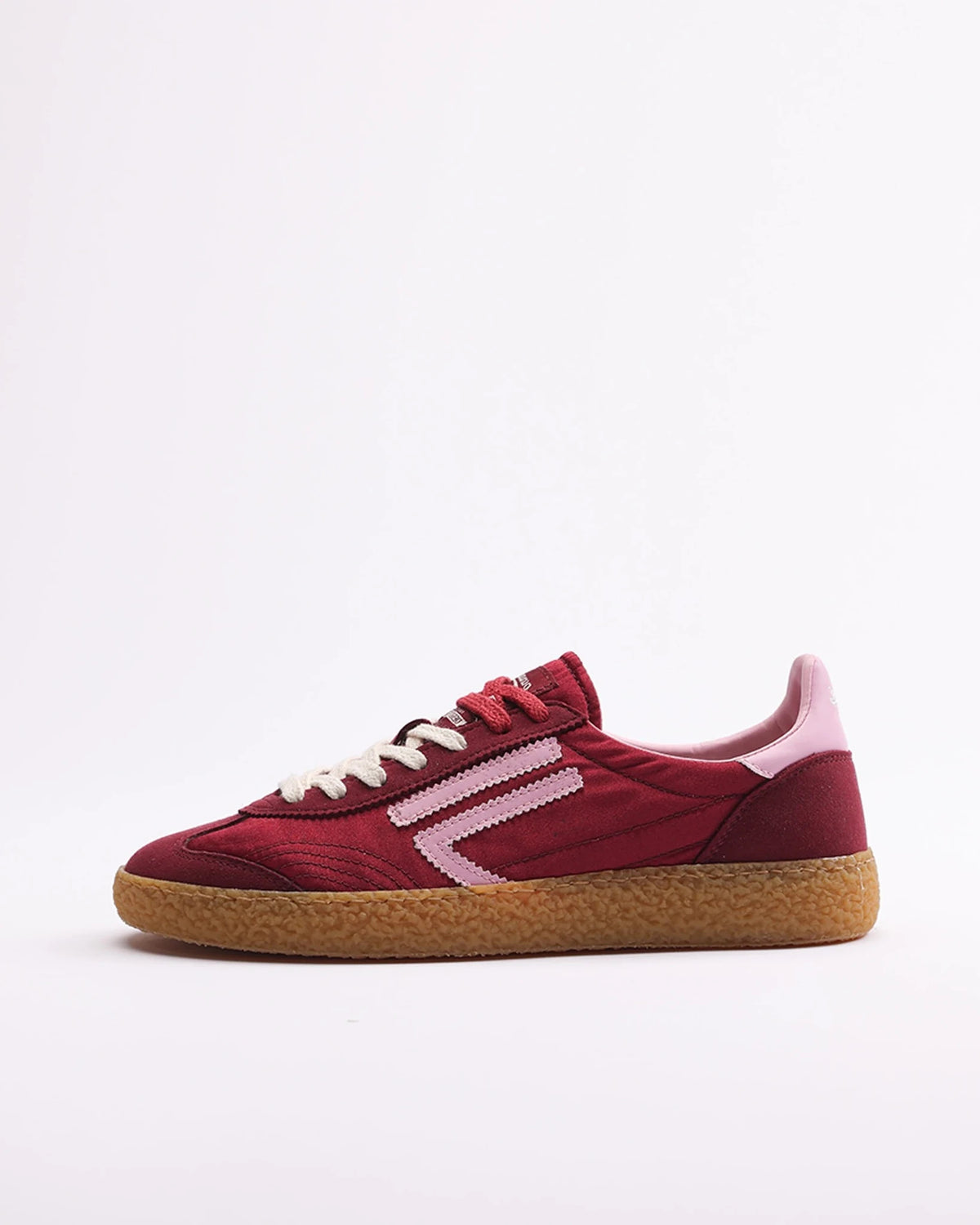 XS cherry juice | Bildmaterial bereitgestellt von SHOES.PLEASE.