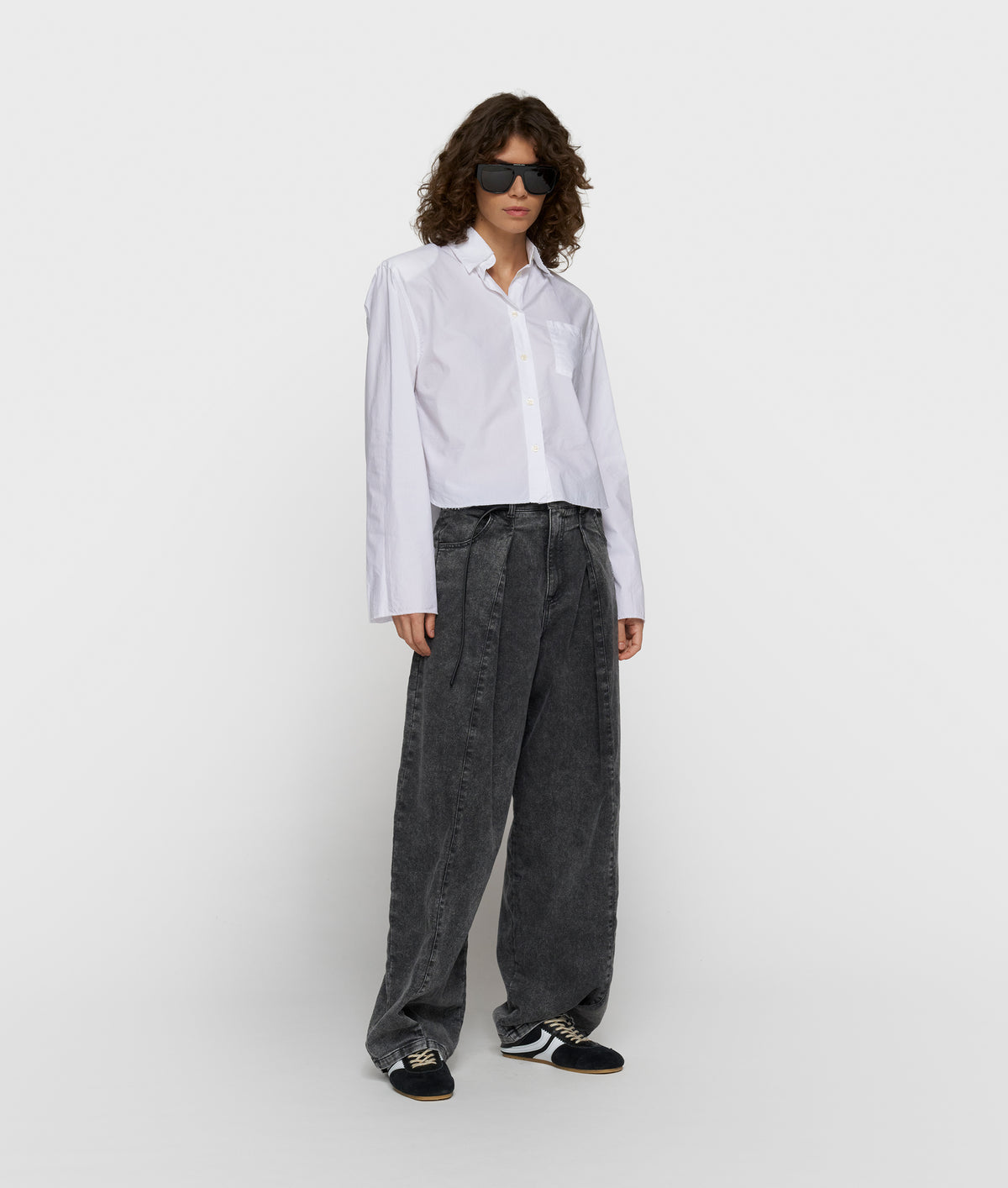 Bar pants jog denim black | Bildmaterial bereitgestellt von SHOES.PLEASE.