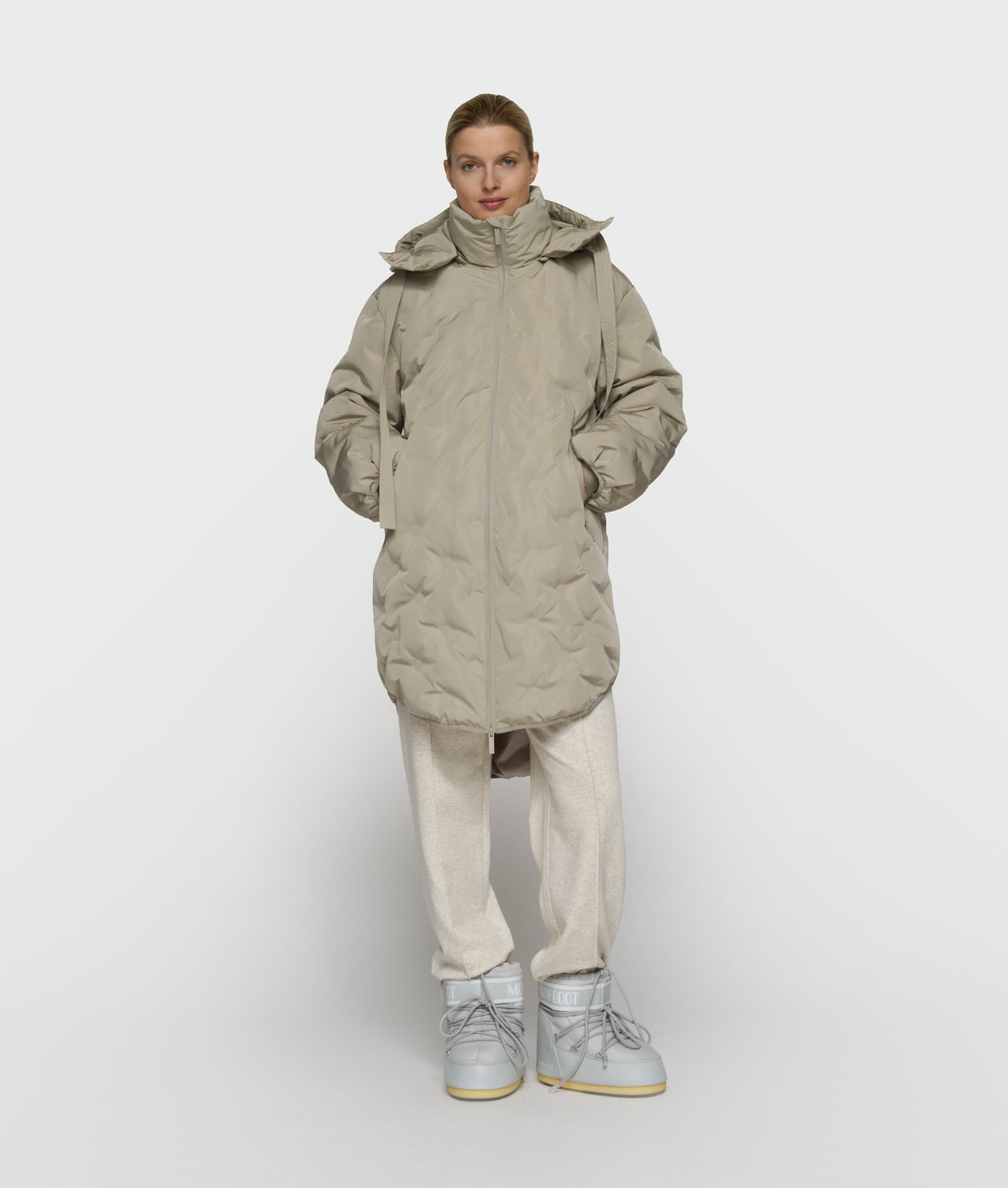 the iconic coat fog | Bildmaterial bereitgestellt von SHOES.PLEASE.