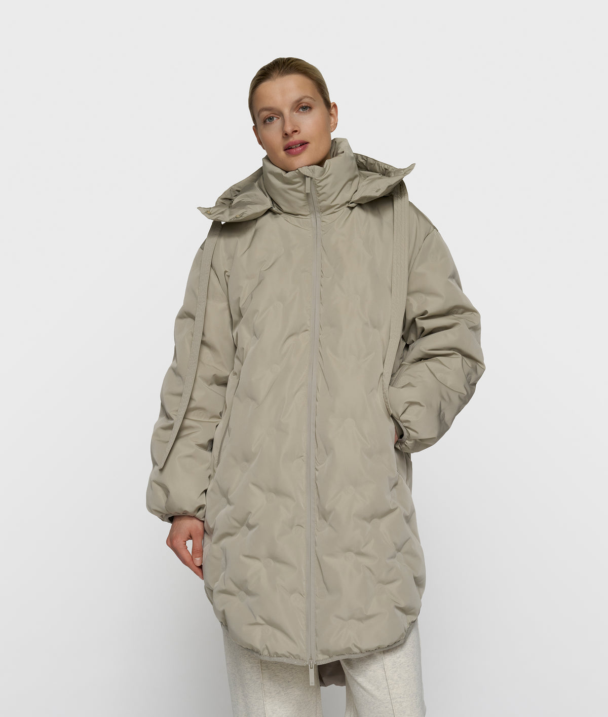 the iconic coat fog | Bildmaterial bereitgestellt von SHOES.PLEASE.