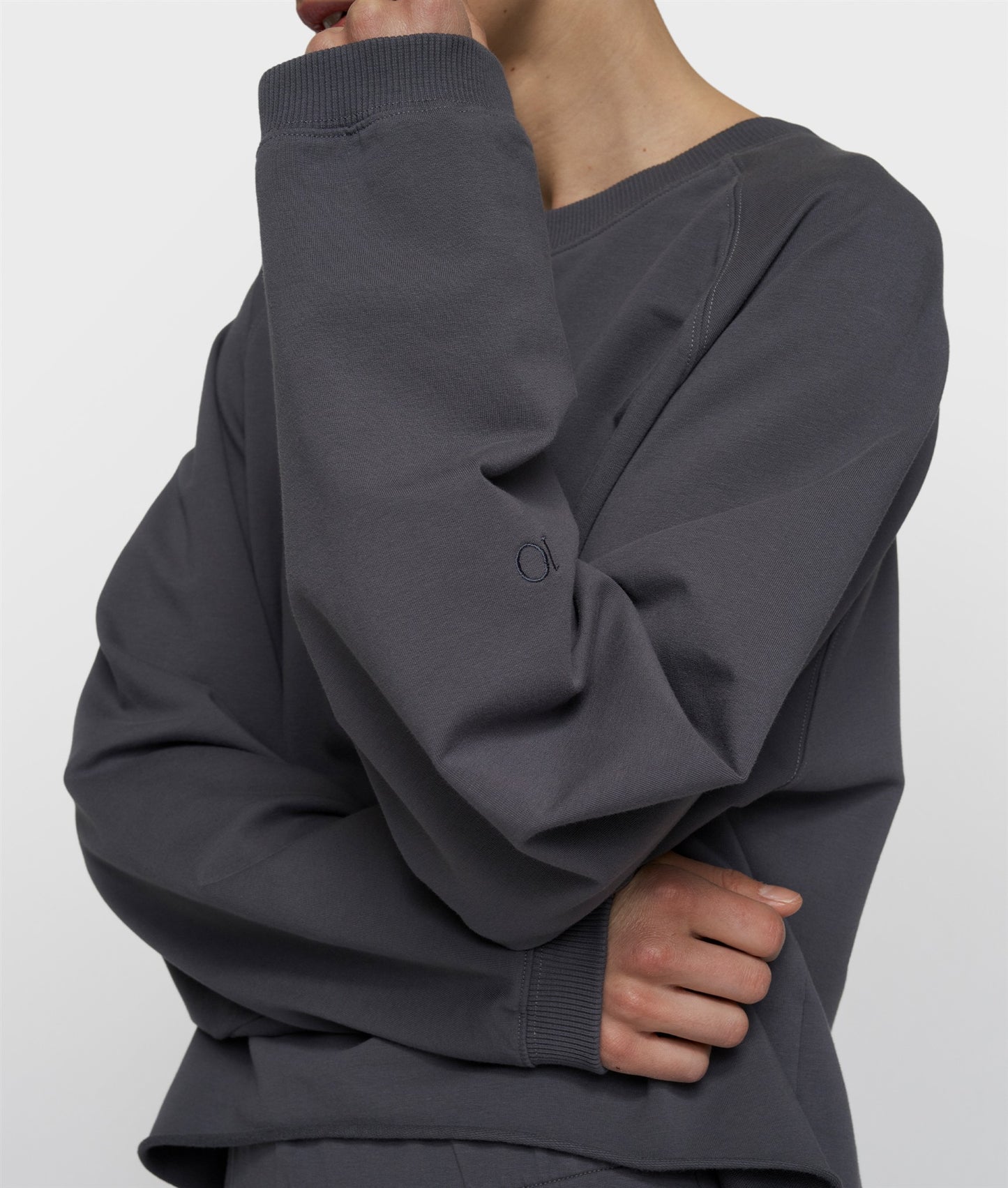 silent chique raglan sweater steel blue | Bildmaterial bereitgestellt von SHOES.PLEASE.