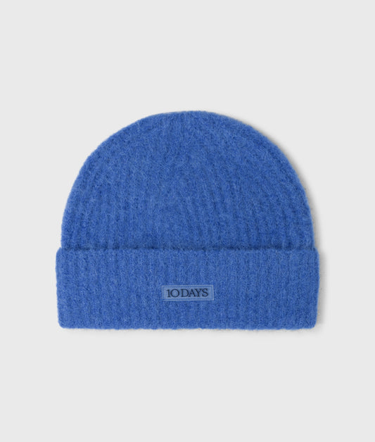 hairy beanie ultramarine