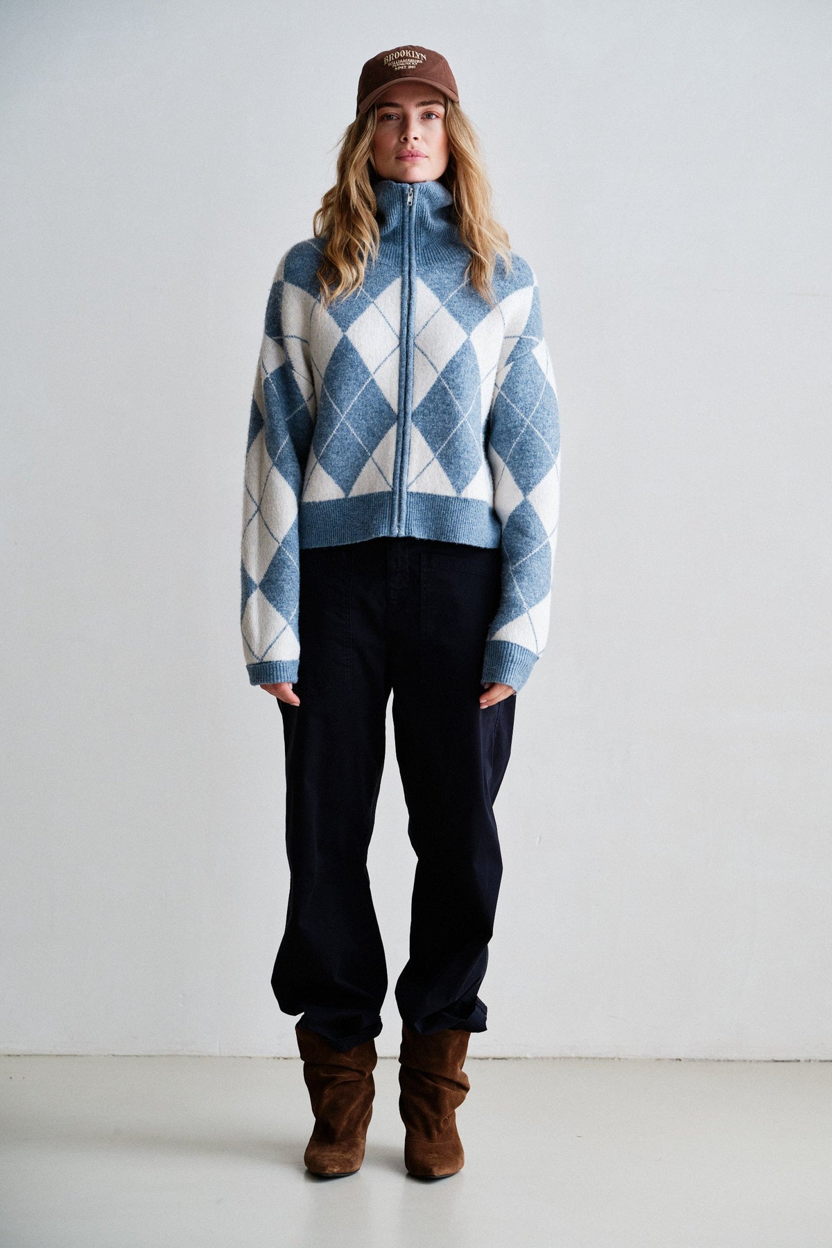 Cardigan blue | Bildmaterial bereitgestellt von SHOES.PLEASE.