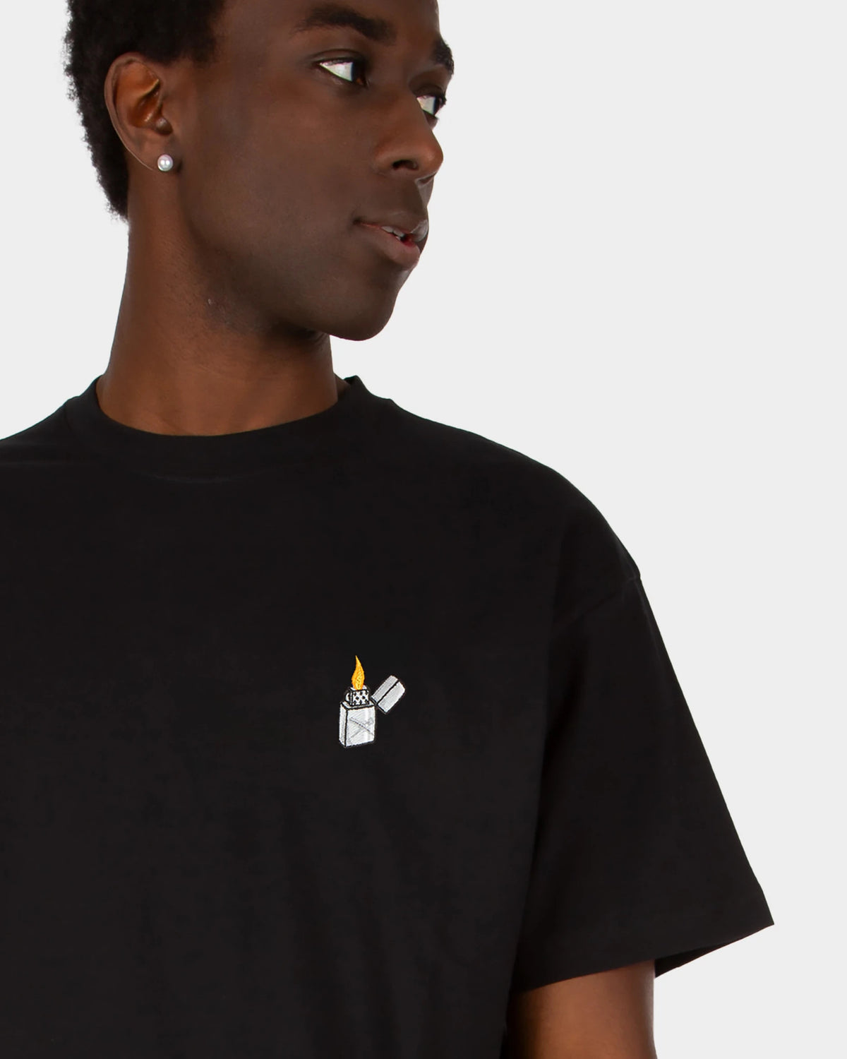 Flaglighter T-Shirt black | Bildmaterial bereitgestellt von SHOES.PLEASE.