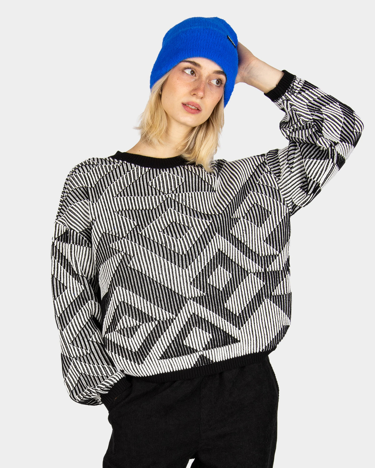 Ribby Knit black white | Bildmaterial bereitgestellt von SHOES.PLEASE.
