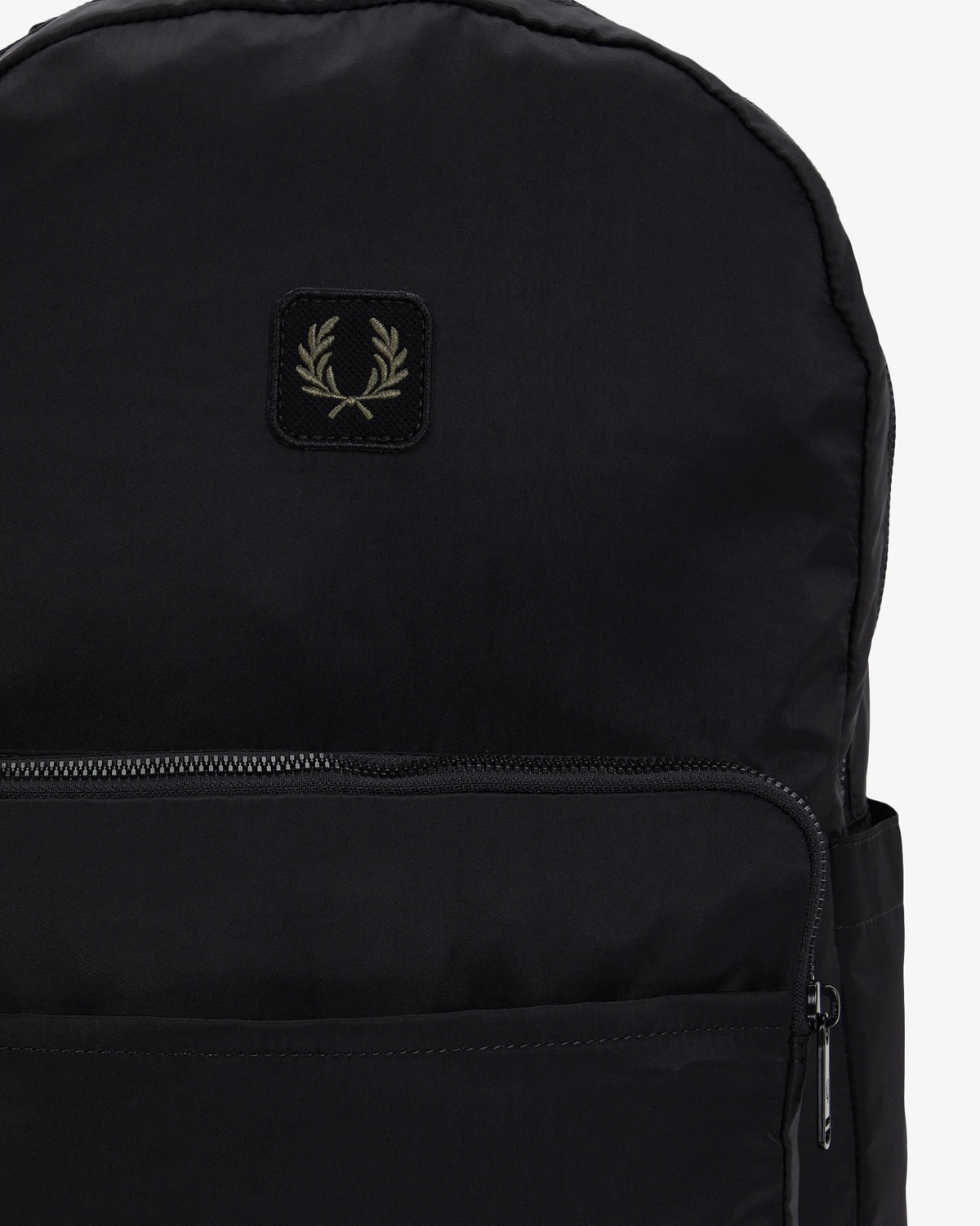 CRINKLE NYLON BACKPACK black | Bildmaterial bereitgestellt von SHOES.PLEASE.