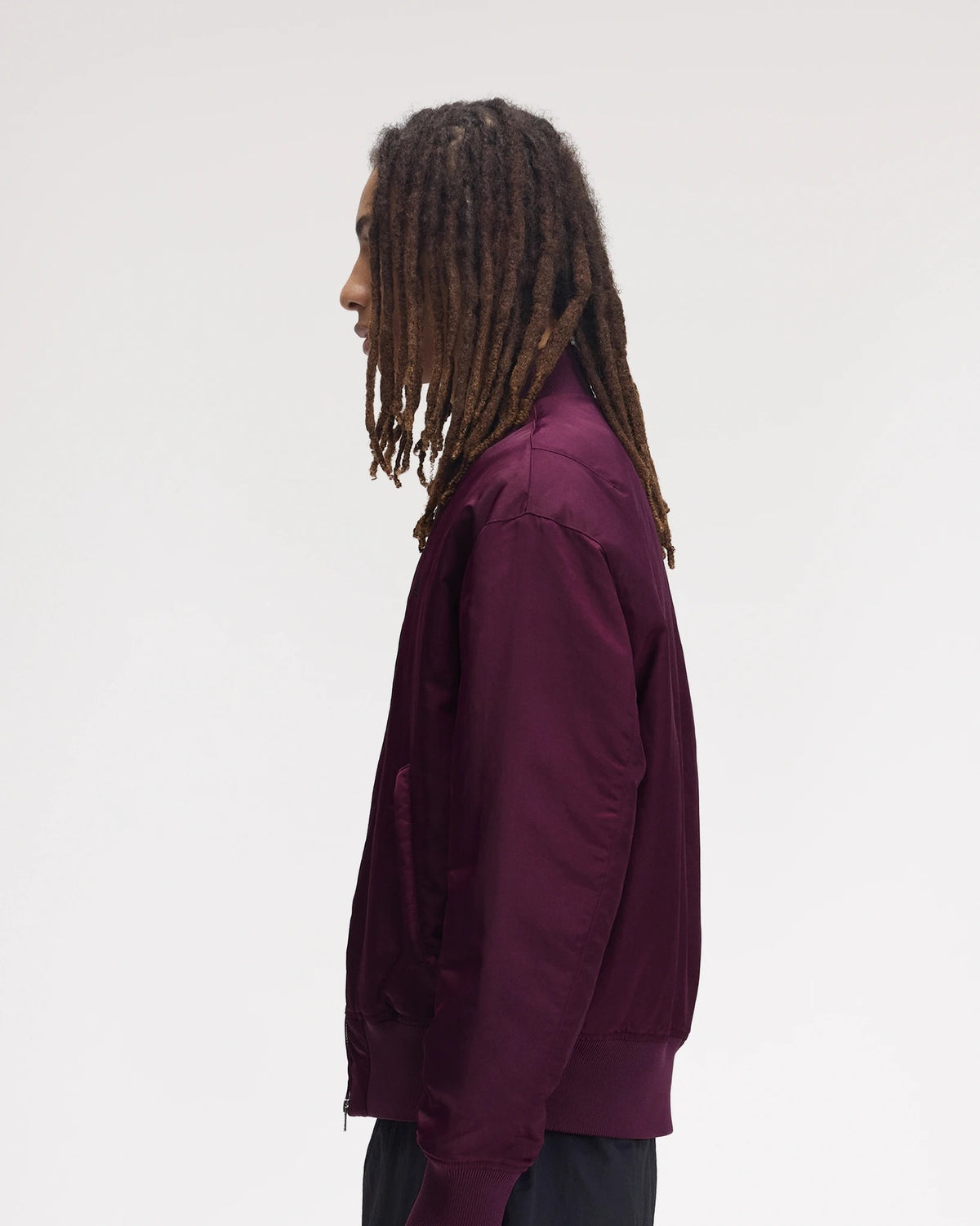 QUILTED TENNIS BOMBER JACKET plum | Bildmaterial bereitgestellt von SHOES.PLEASE.