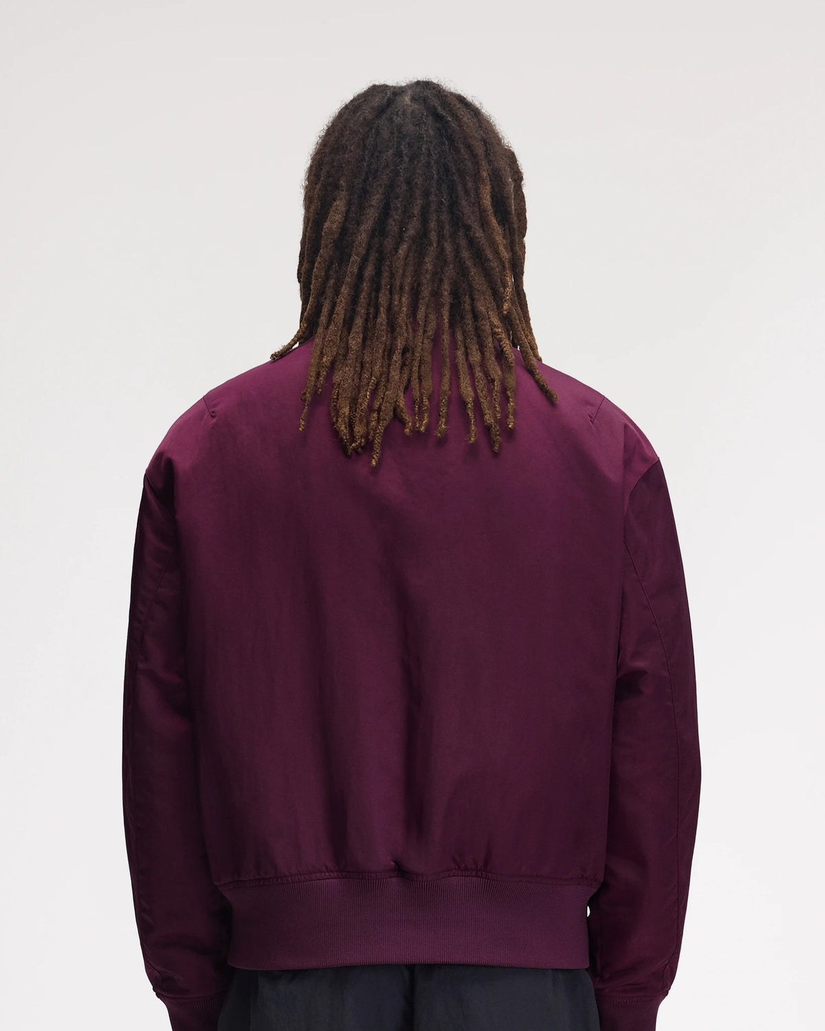 QUILTED TENNIS BOMBER JACKET plum | Bildmaterial bereitgestellt von SHOES.PLEASE.