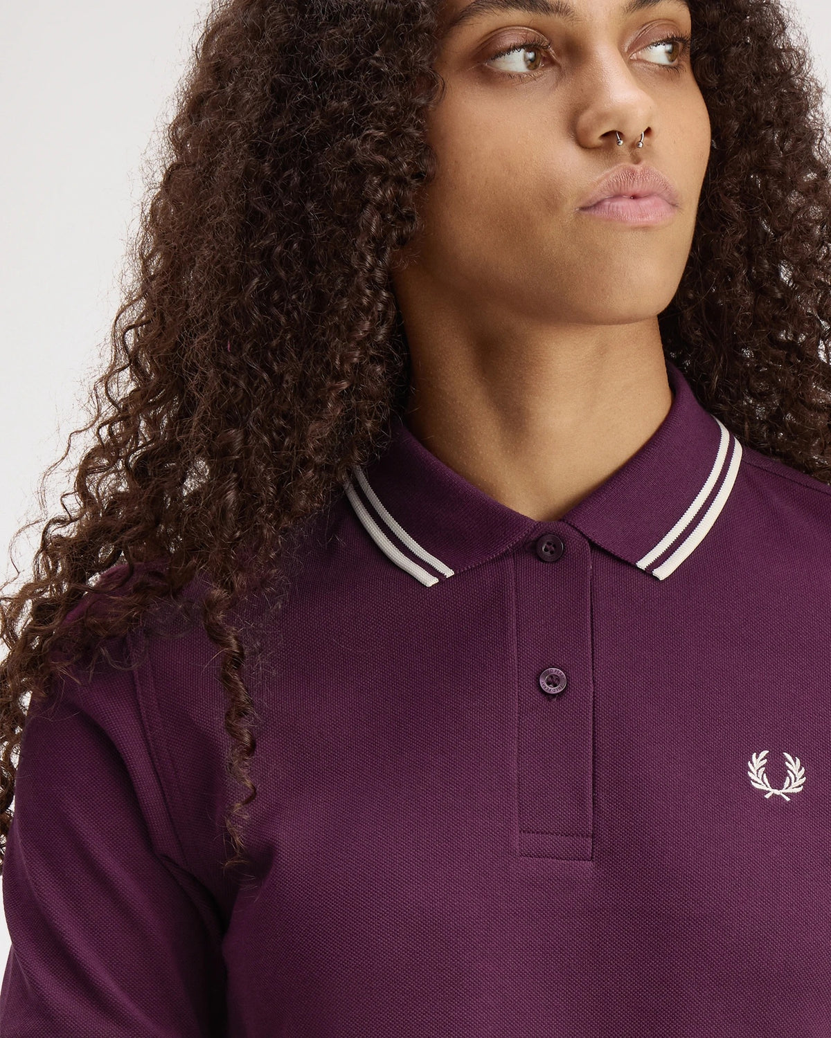 TWIN TIPPED FRED PERRY SHIRT plum/ecru/ecru | Bildmaterial bereitgestellt von SHOES.PLEASE.