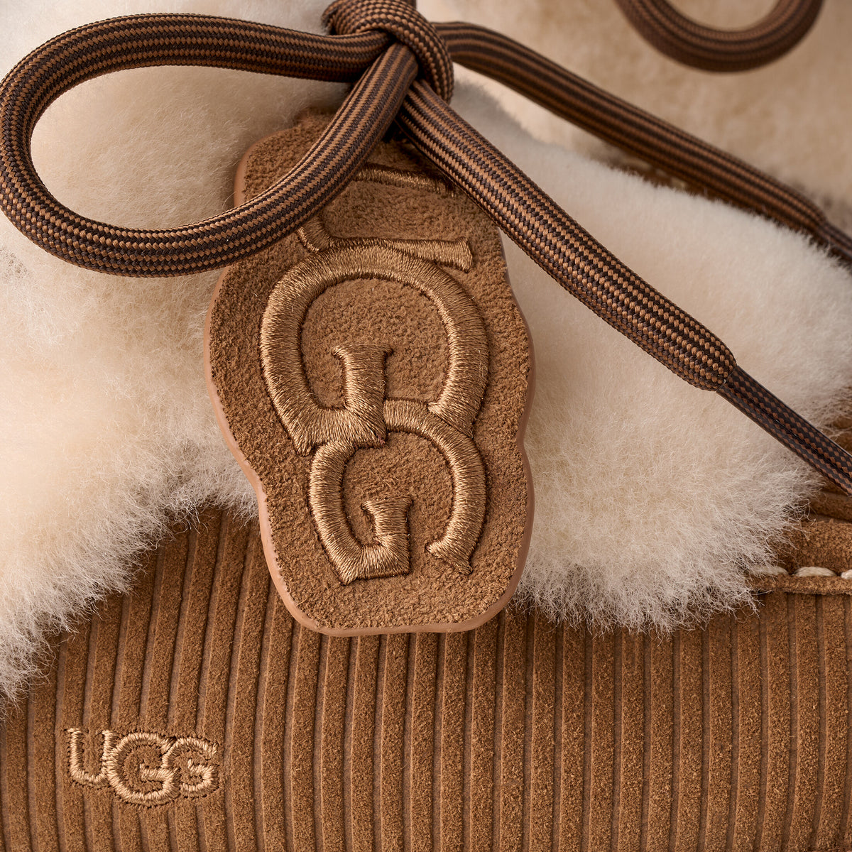 W DISQUETTE HERITAGE che | Bildmaterial bereitgestellt von SHOES.PLEASE.