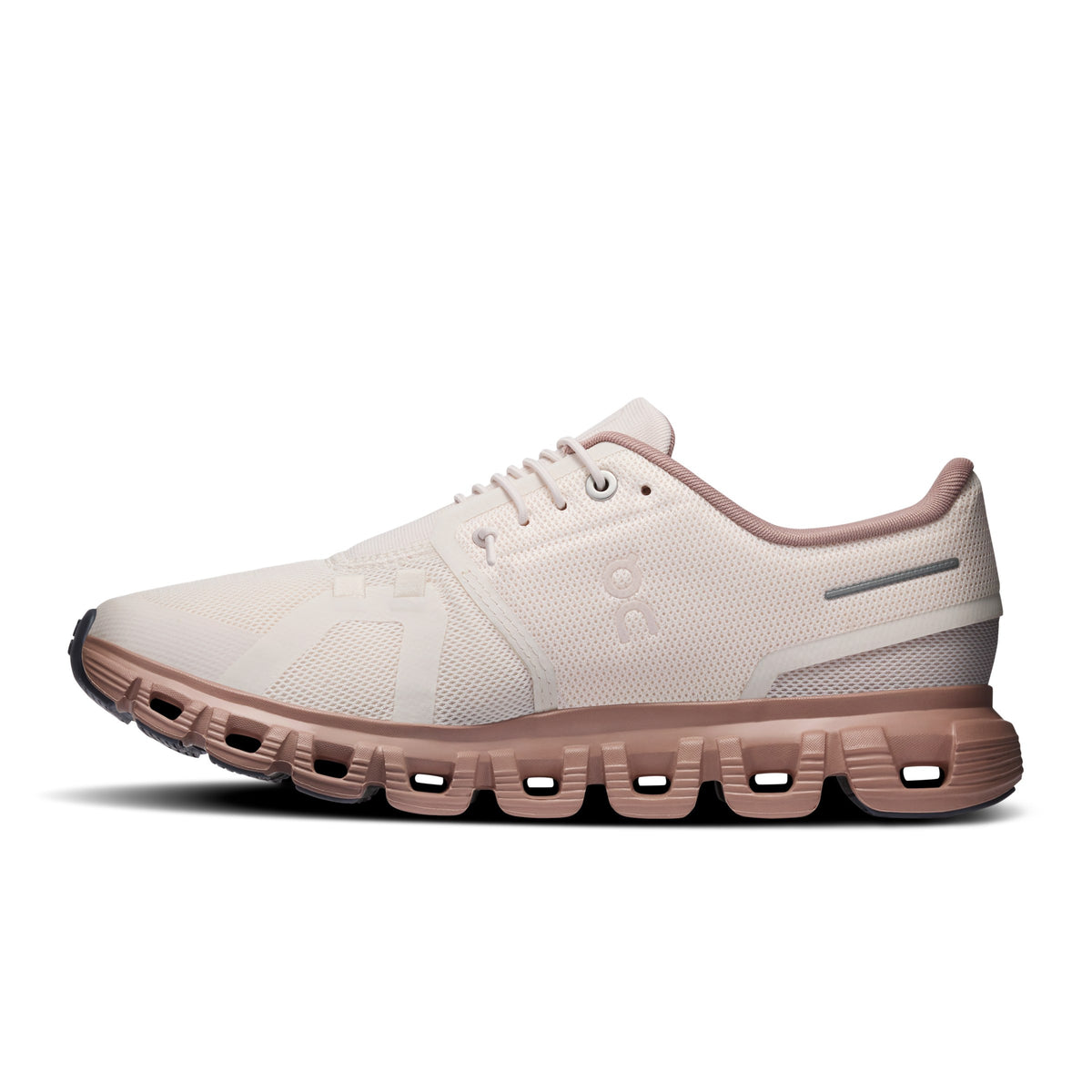 ON Schuhe Damen Cloud 6 W beige | Bildmaterial bereitgestellt von SHOES.PLEASE.