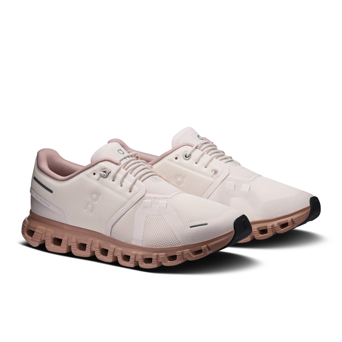 ON Schuhe Damen Cloud 6 W beige | Bildmaterial bereitgestellt von SHOES.PLEASE.