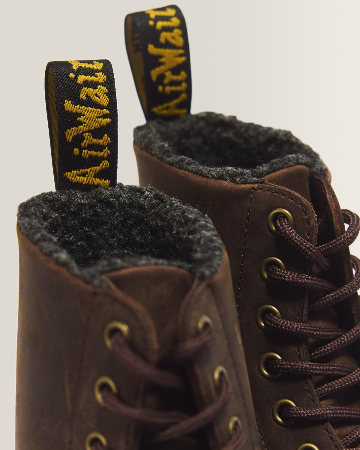 DR.MARTENS Schuhe 1460 Pascal Wl braun | Bildmaterial bereitgestellt von SHOES.PLEASE.