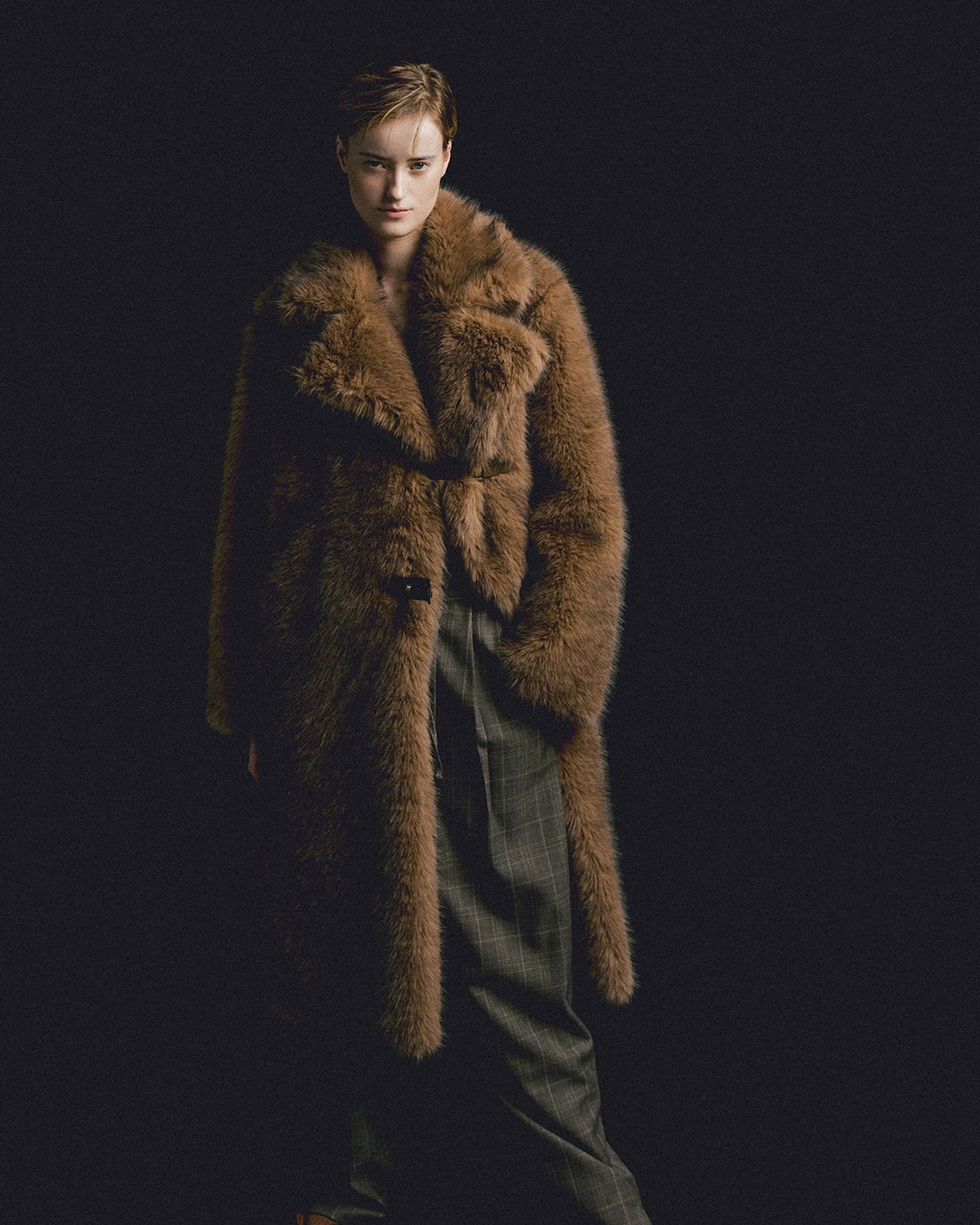 Bee Toggle Long Hair Overcoat wildbrown | Bildmaterial bereitgestellt von SHOES.PLEASE.