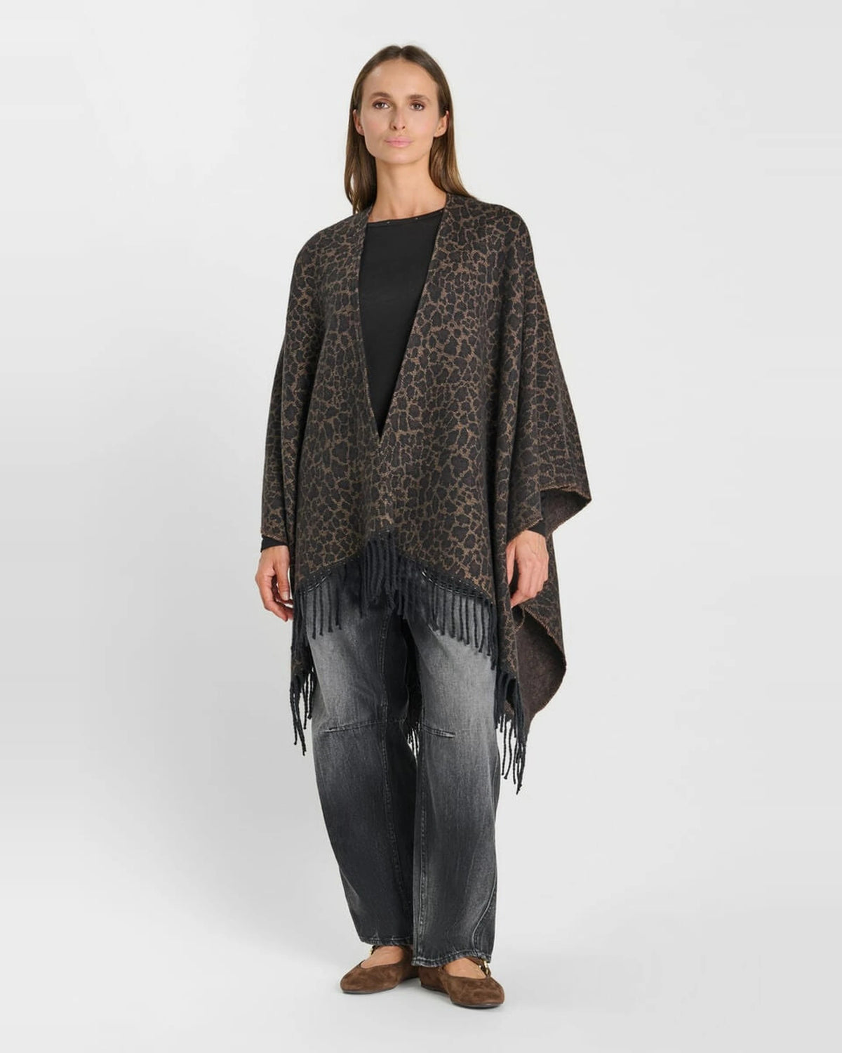 Amber Poncho bark | Bildmaterial bereitgestellt von SHOES.PLEASE.