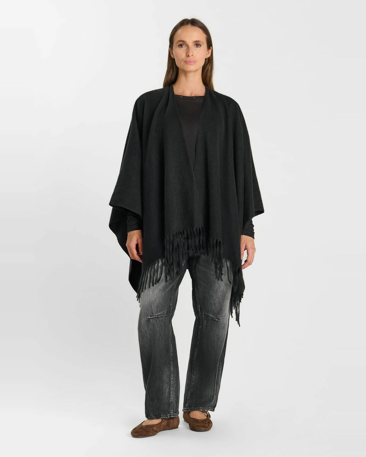 Eter Poncho black | Bildmaterial bereitgestellt von SHOES.PLEASE.