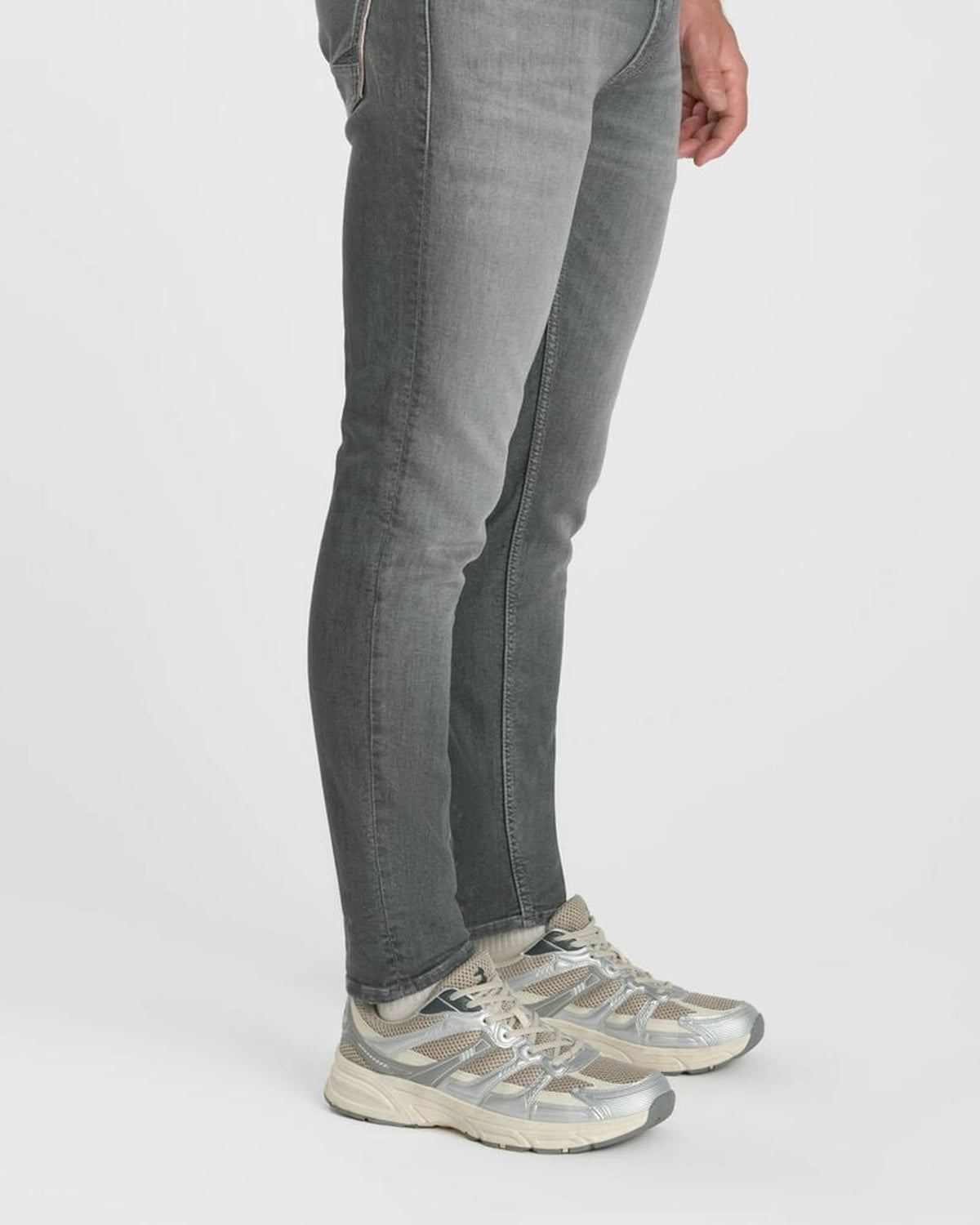 Jogg 711 Adjusted 5258 grey | Bildmaterial bereitgestellt von SHOES.PLEASE.