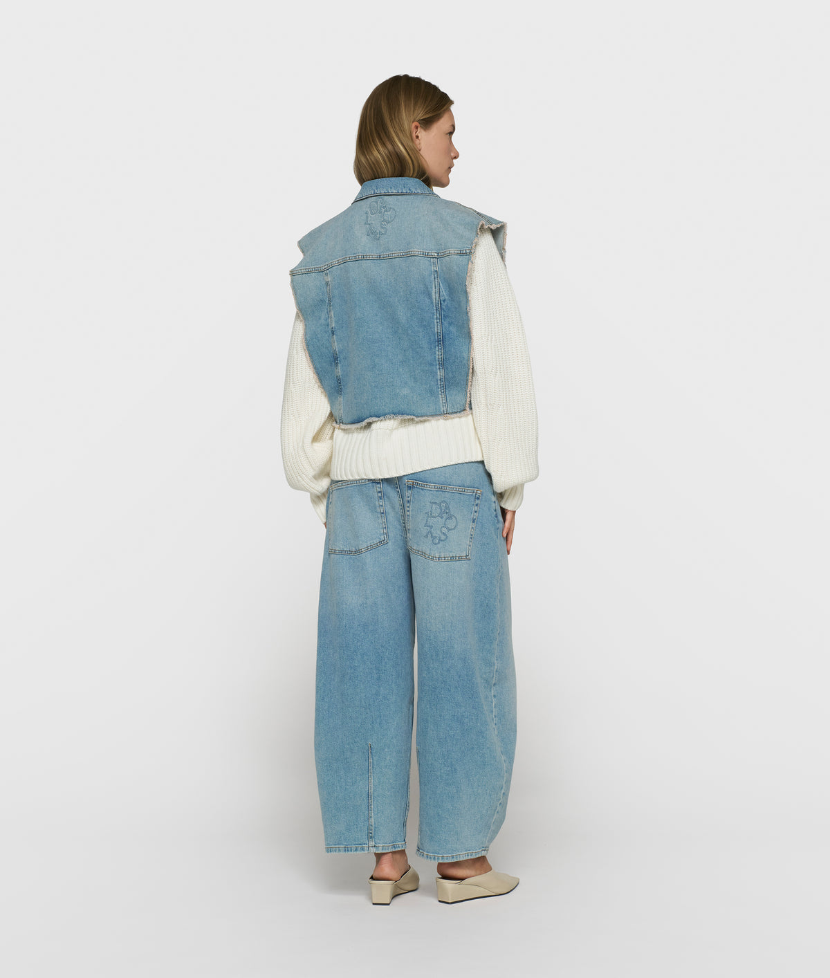 10DAYS Jeans Damen wide tapered blau | Bildmaterial bereitgestellt von SHOES.PLEASE.