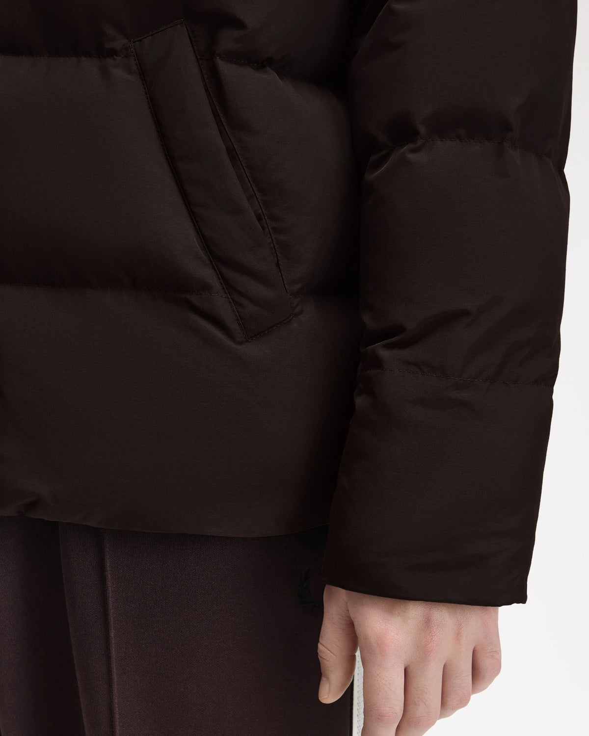 RAGLAN SLEEVE PADDED JACKET rich brown | Bildmaterial bereitgestellt von SHOES.PLEASE.