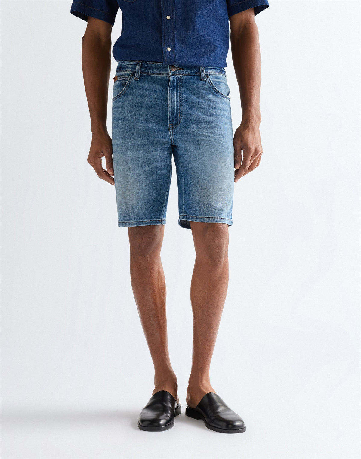 TEXAS SHORTS harbor blue | Bildmaterial bereitgestellt von SHOES.PLEASE.