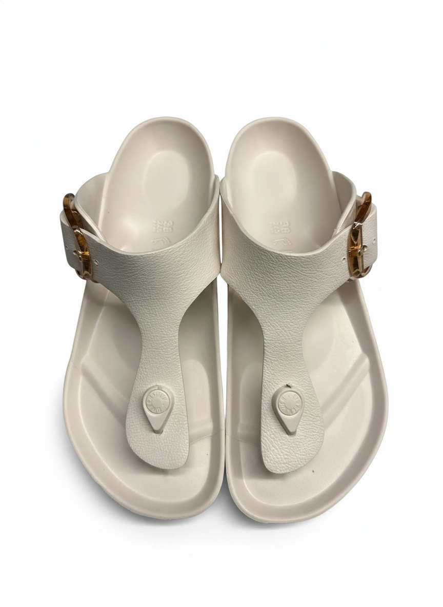Gizeh Big Buckle EVA EVA Regular eggshell | Bildmaterial bereitgestellt von SHOES.PLEASE.