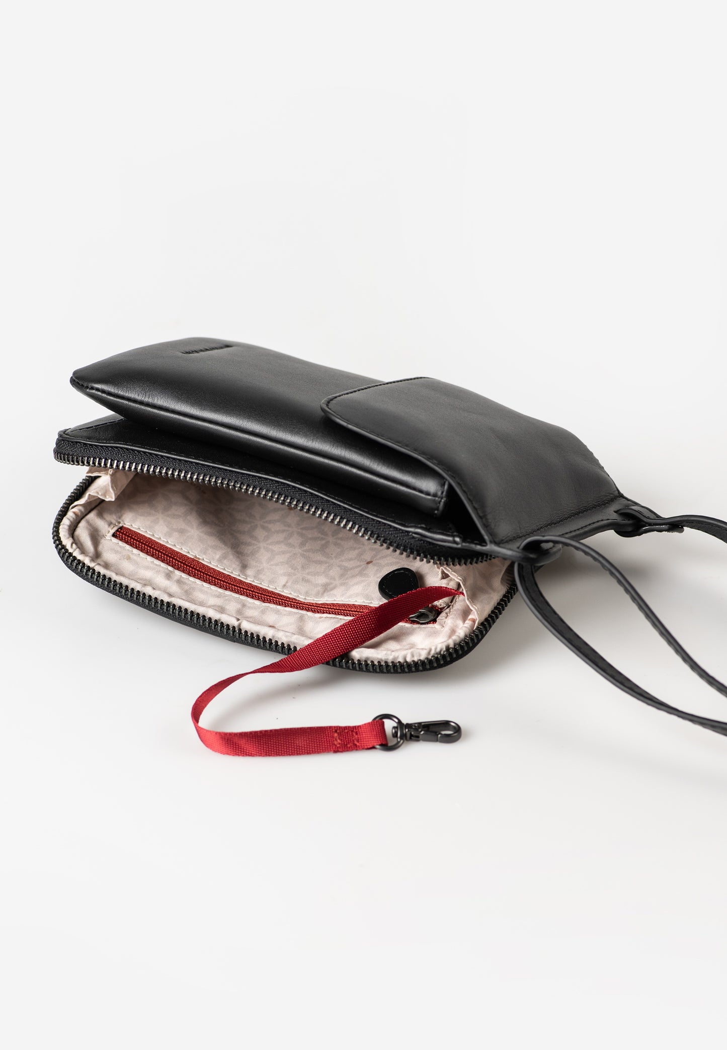 Tulip Jamie's Orchard jet black | Bildmaterial bereitgestellt von SHOES.PLEASE.