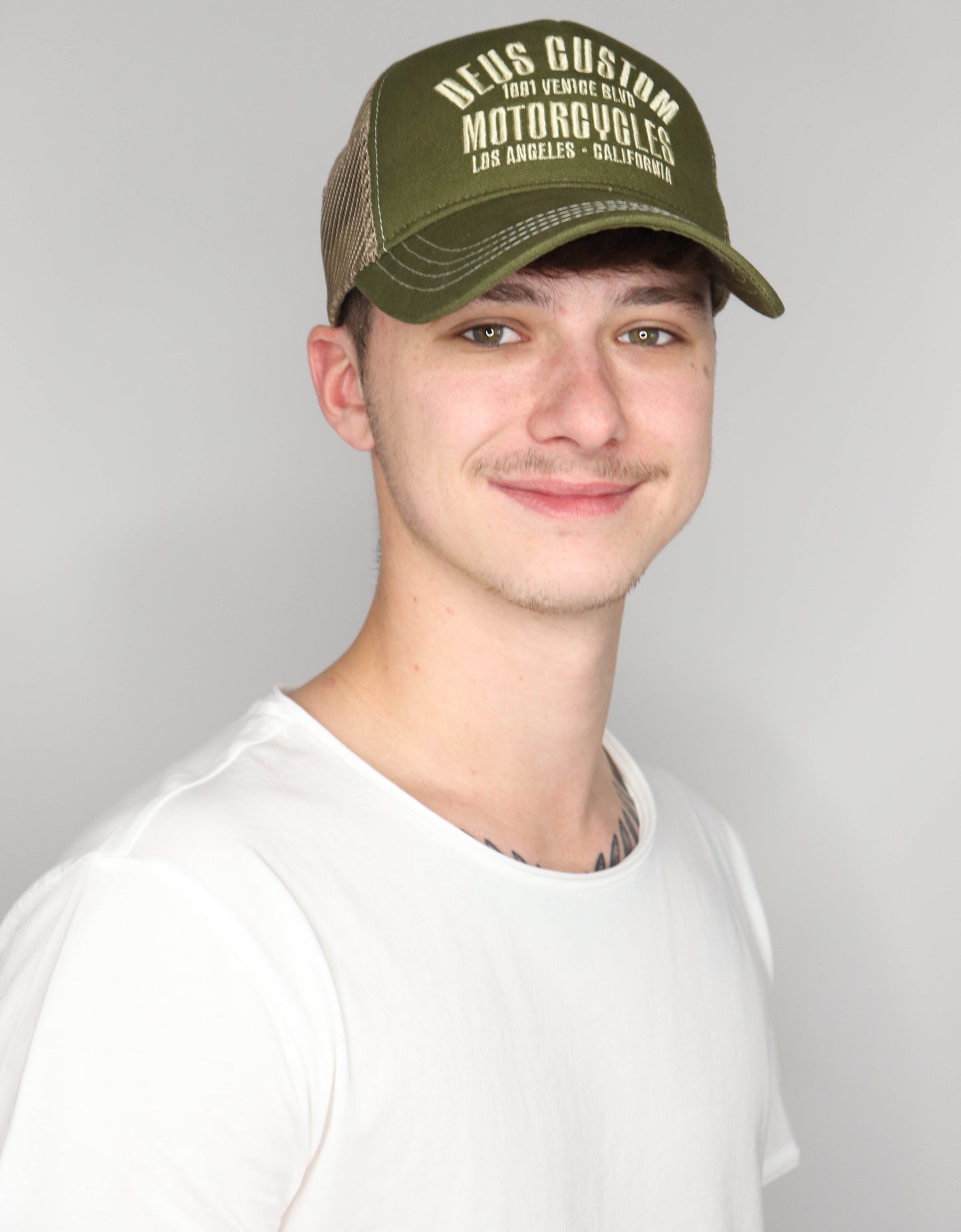 Reggie Trucker DMF237006 olive | Bildmaterial bereitgestellt von SHOES.PLEASE.