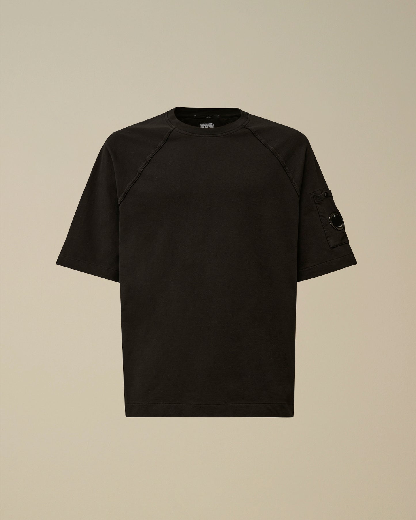 SWEATSHIRTS - SHORT SLEEVE black | Bildmaterial bereitgestellt von SHOES.PLEASE.