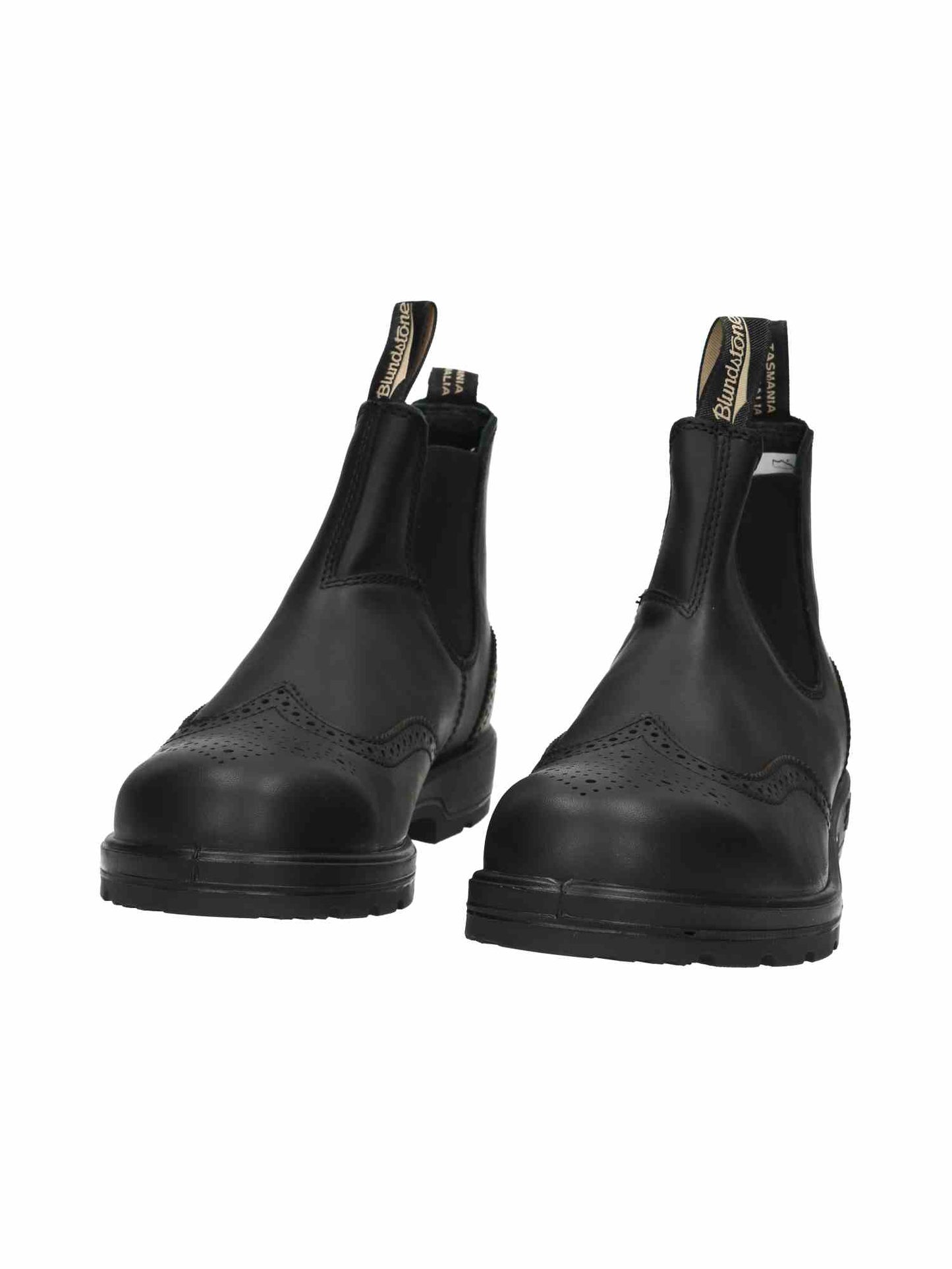 2443 Men Brogued black Leather | Bildmaterial bereitgestellt von SHOES.PLEASE.