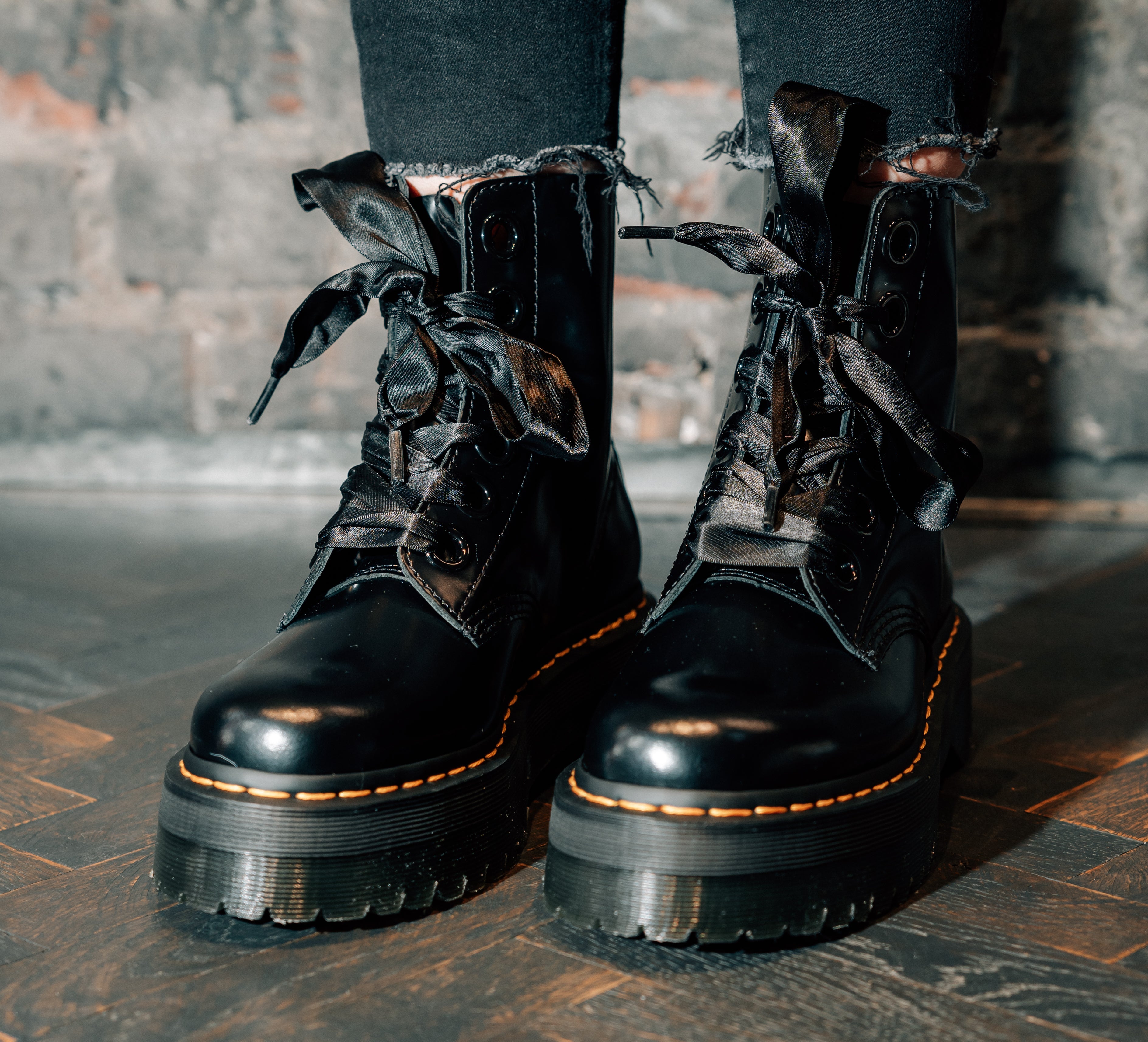 Entdecke Dr. Martens Schuhe online SHOES.PLEASE