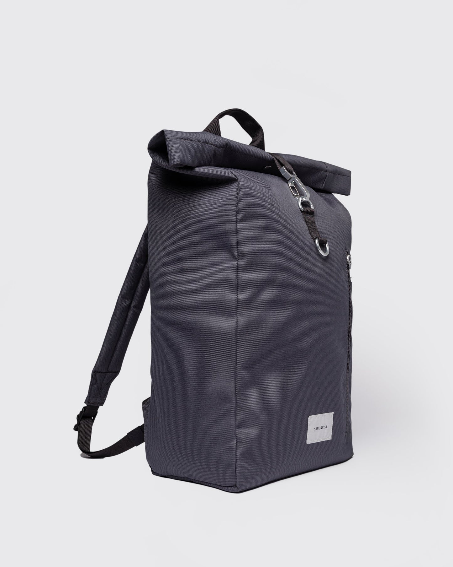 GROUND Rolltop Backpack L asphalt | Bildmaterial bereitgestellt von SHOES.PLEASE.