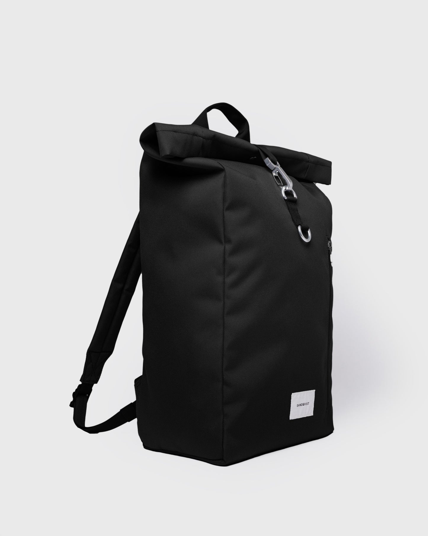 GROUND Rolltop Backpack L black | Bildmaterial bereitgestellt von SHOES.PLEASE.