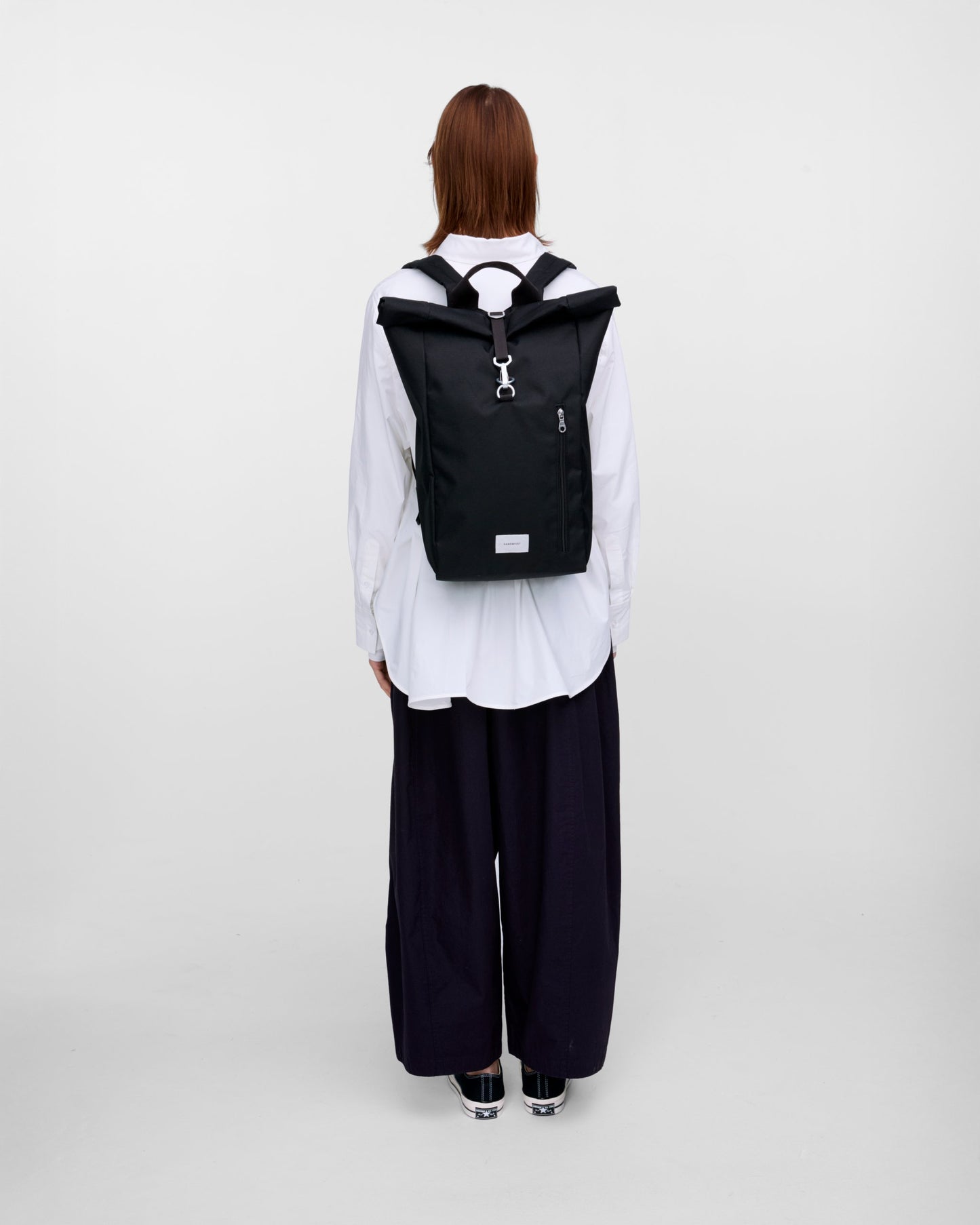 GROUND Rolltop Backpack L black | Bildmaterial bereitgestellt von SHOES.PLEASE.