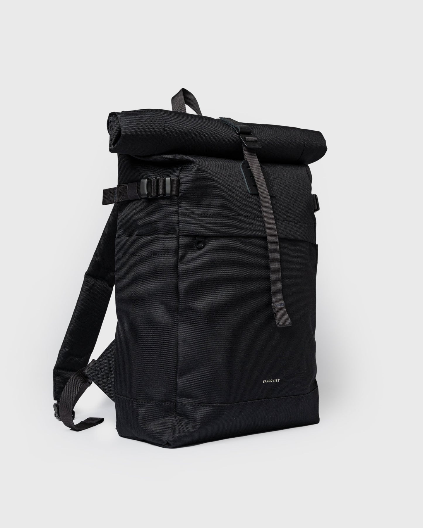 ICON Rolltop Backpack M black/black | Bildmaterial bereitgestellt von SHOES.PLEASE.