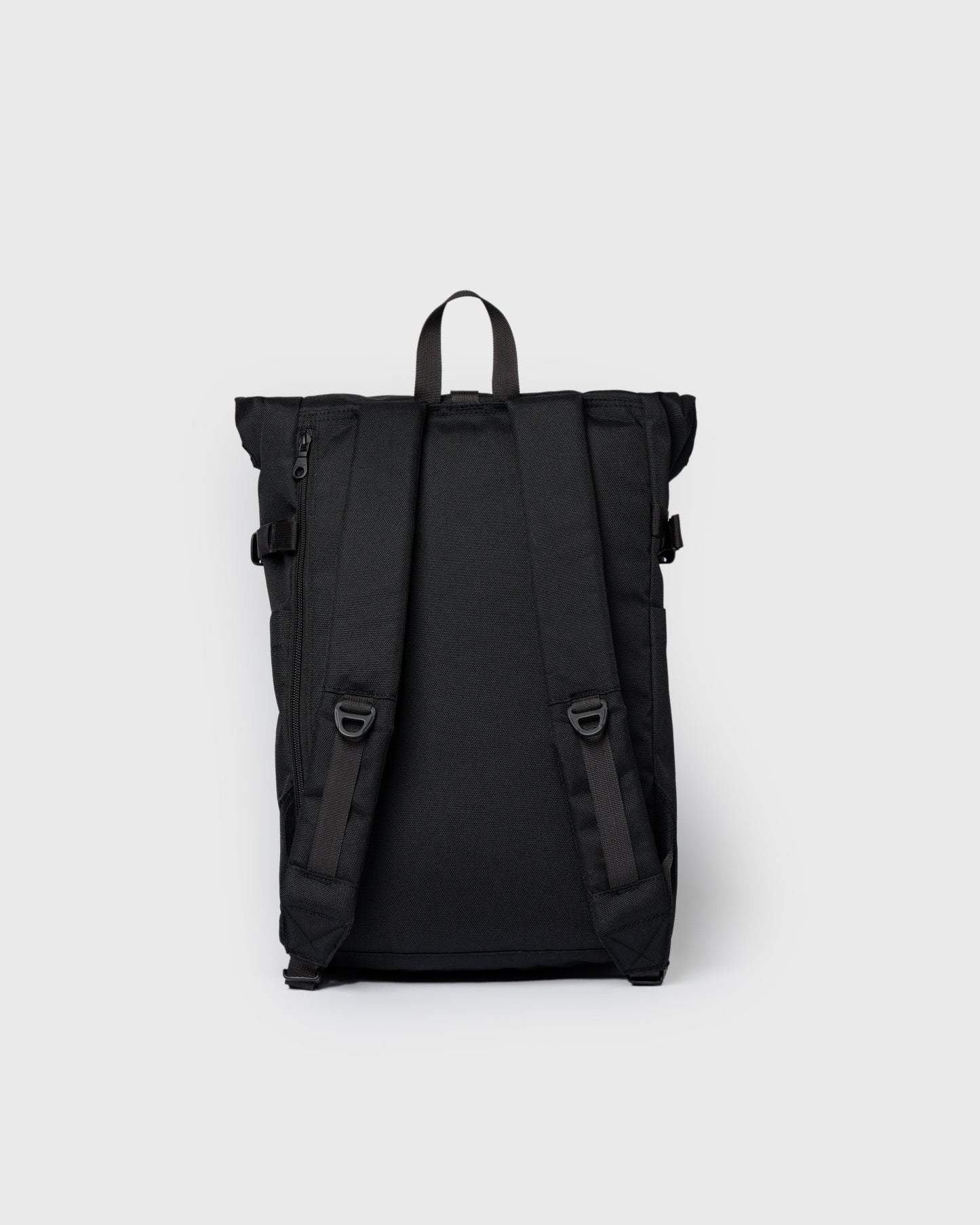 ICON Rolltop Backpack M black/black | Bildmaterial bereitgestellt von SHOES.PLEASE.