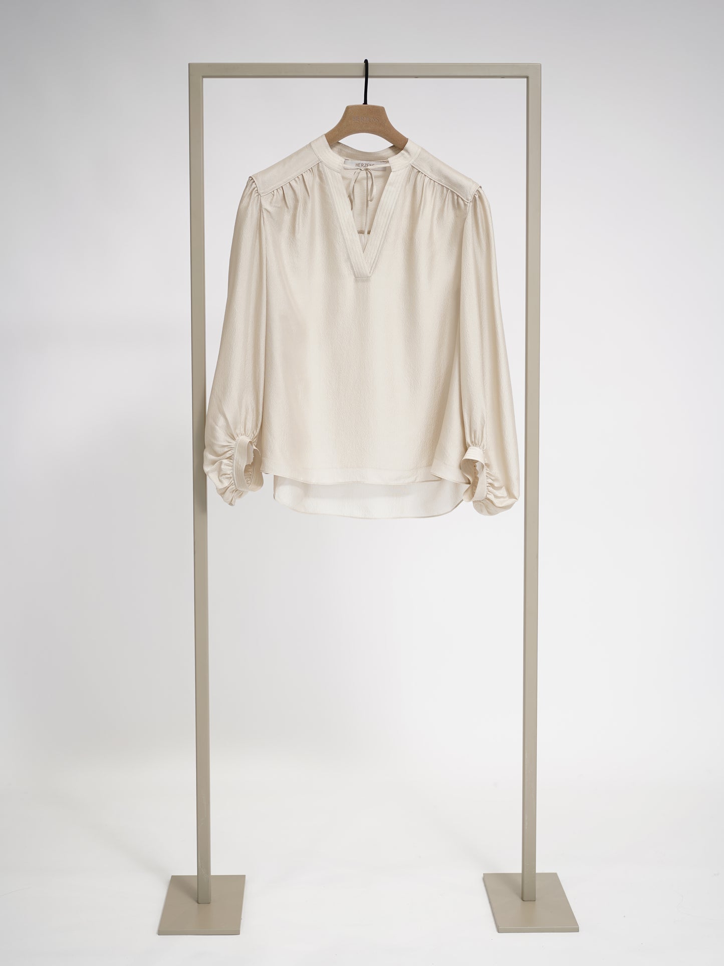 Bluse - ORGANZA albatross albatross | Bildmaterial bereitgestellt von SHOES.PLEASE.
