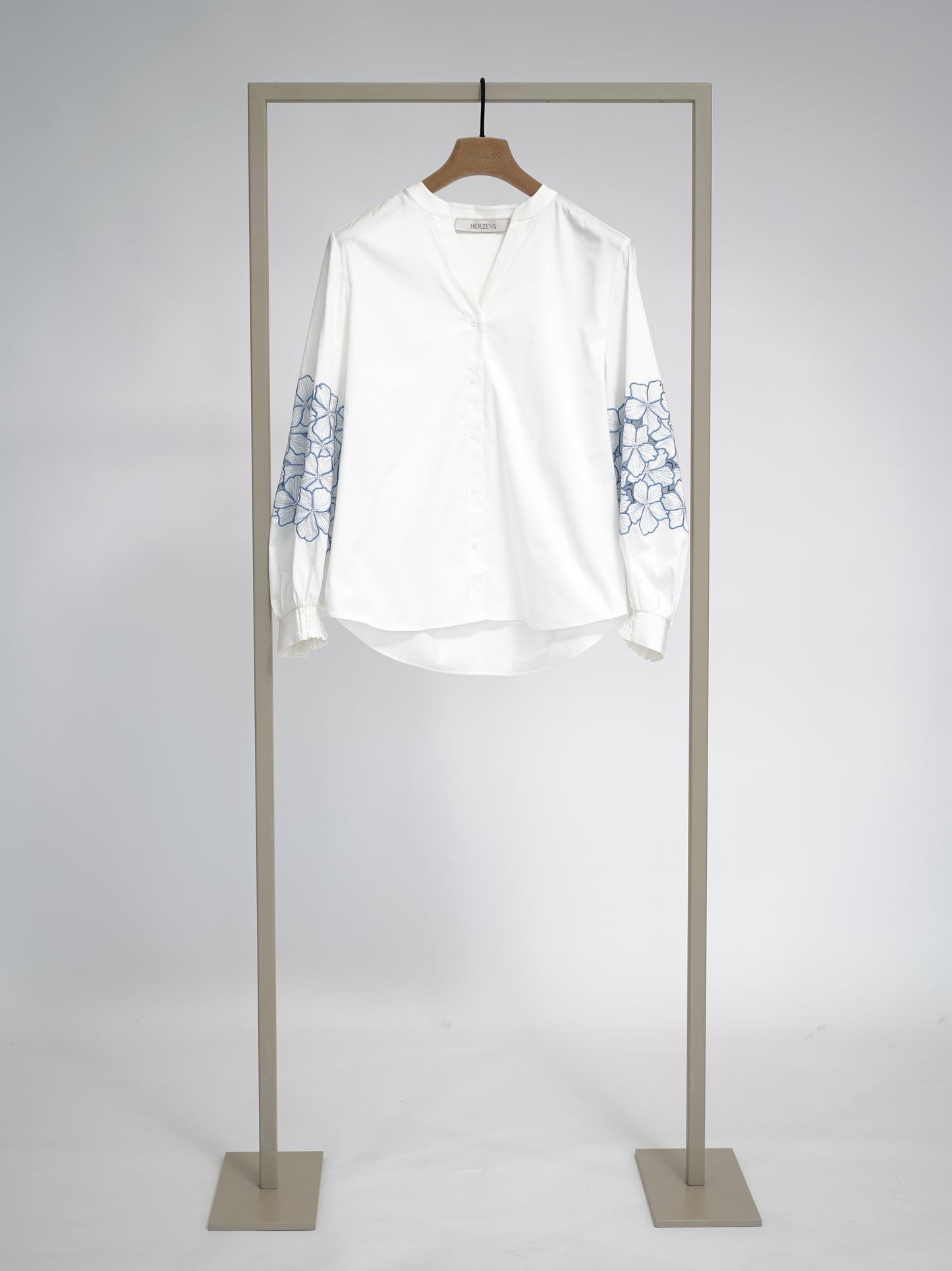 Bluse ocean superwhite ocean superwhite | Bildmaterial bereitgestellt von SHOES.PLEASE.