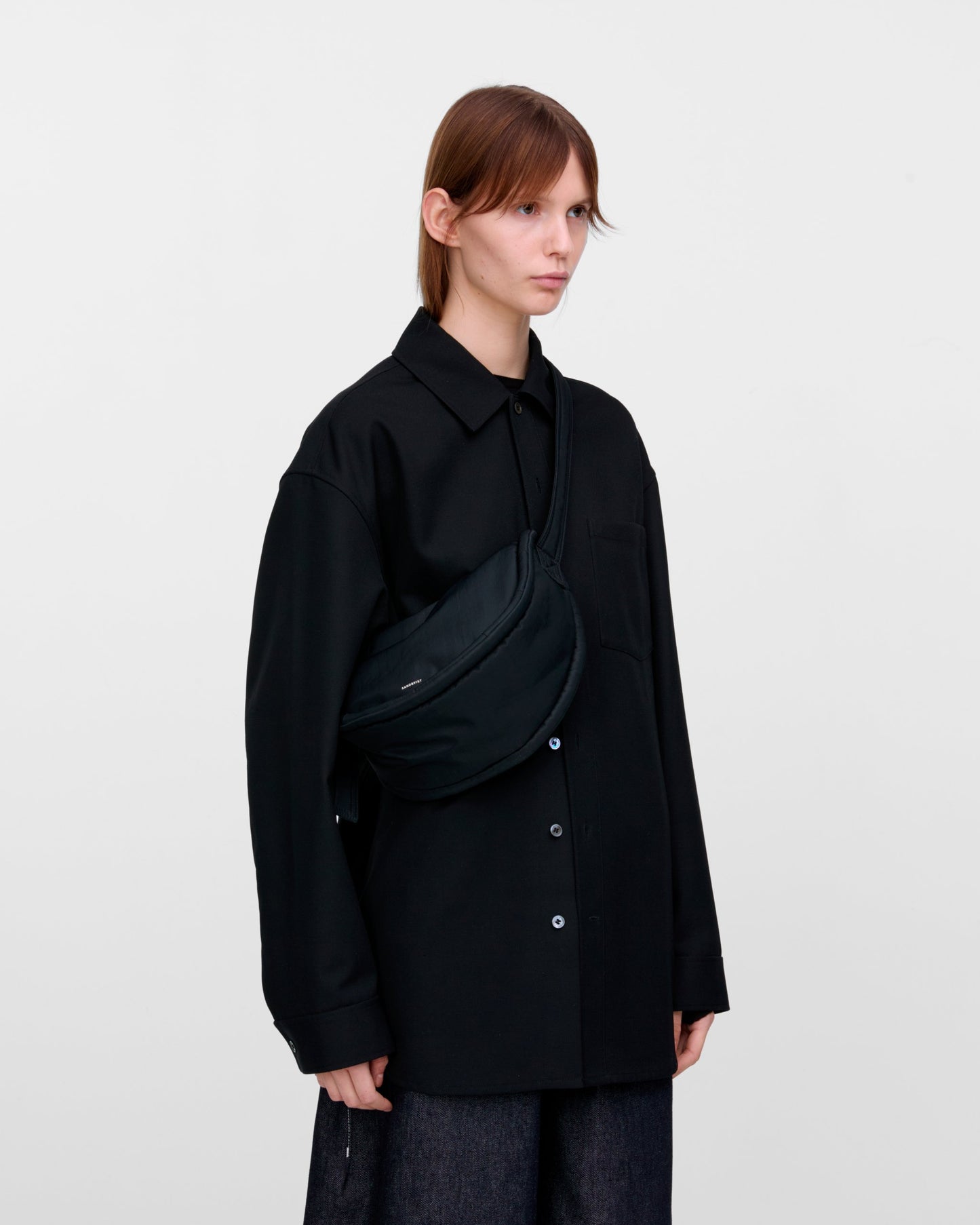 CURVE Crossbody Round S black | Bildmaterial bereitgestellt von SHOES.PLEASE.