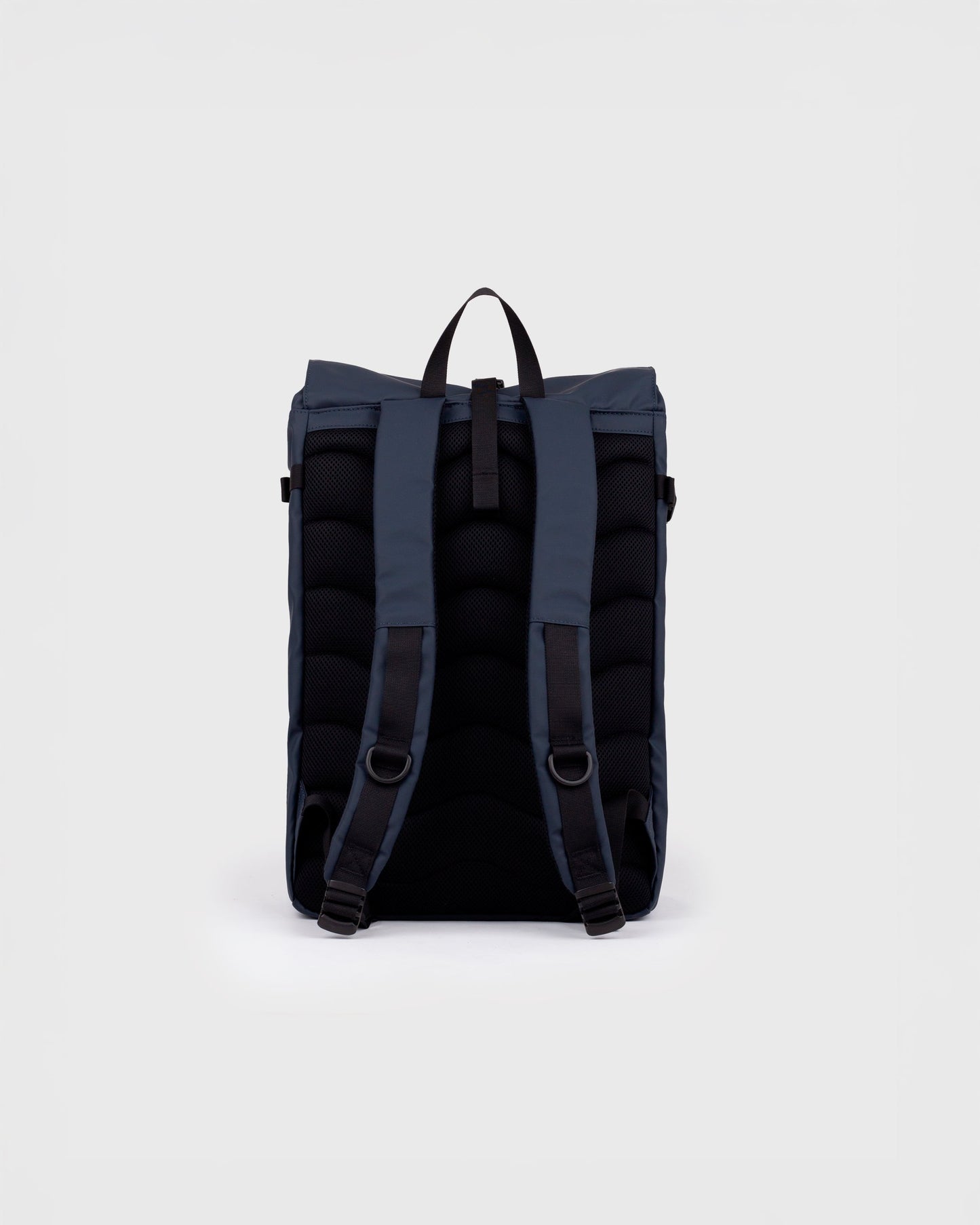 STREAM Slim Rolltop M navy | Bildmaterial bereitgestellt von SHOES.PLEASE.