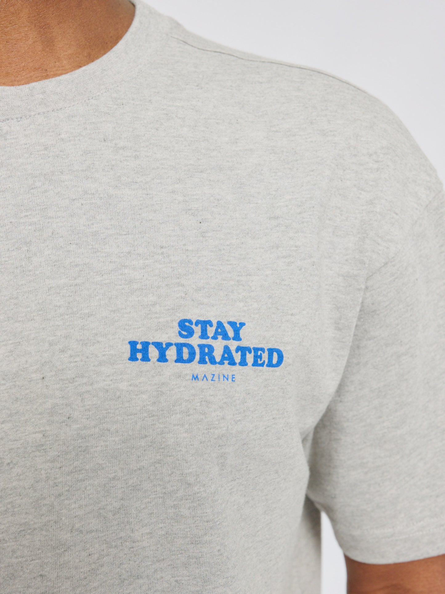 Back Print Theme T-Shirt lt grey mel./chill | Bildmaterial bereitgestellt von SHOES.PLEASE.