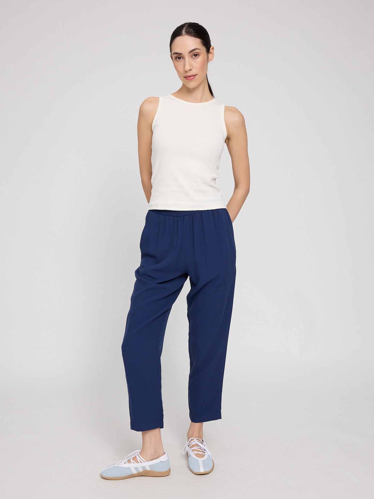 Straight Leg Viscose Pants indigo | Bildmaterial bereitgestellt von SHOES.PLEASE.