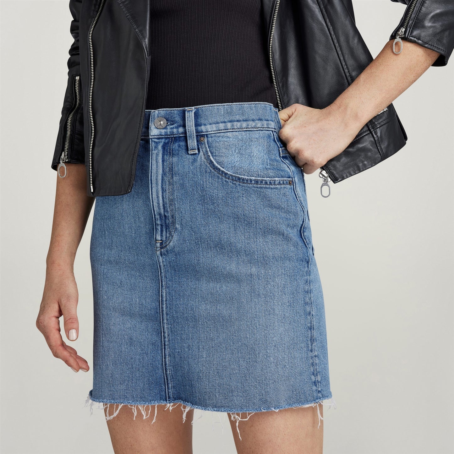 Viktoria Short Skirt Raw Edge wmn blue | Bildmaterial bereitgestellt von SHOES.PLEASE.