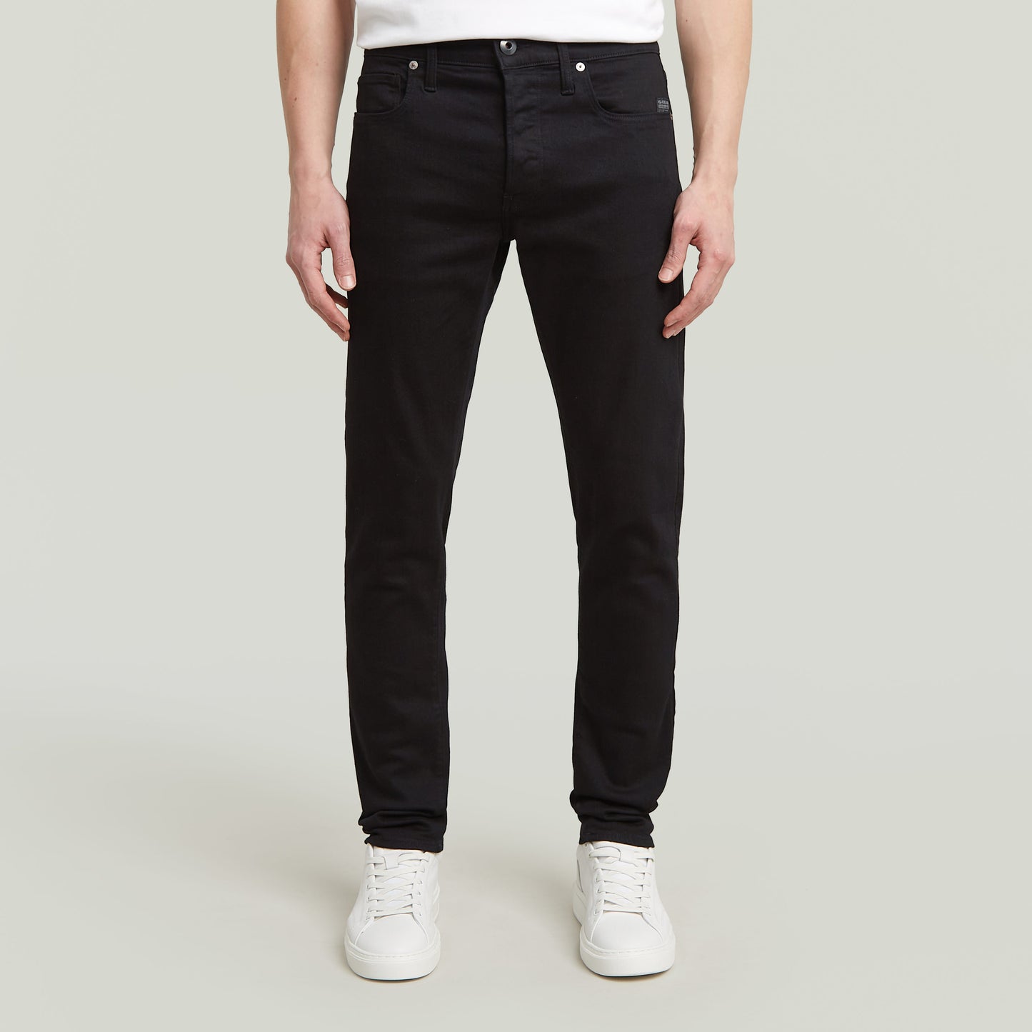 3301 Slim Jeans pitch black | Bildmaterial bereitgestellt von SHOES.PLEASE.