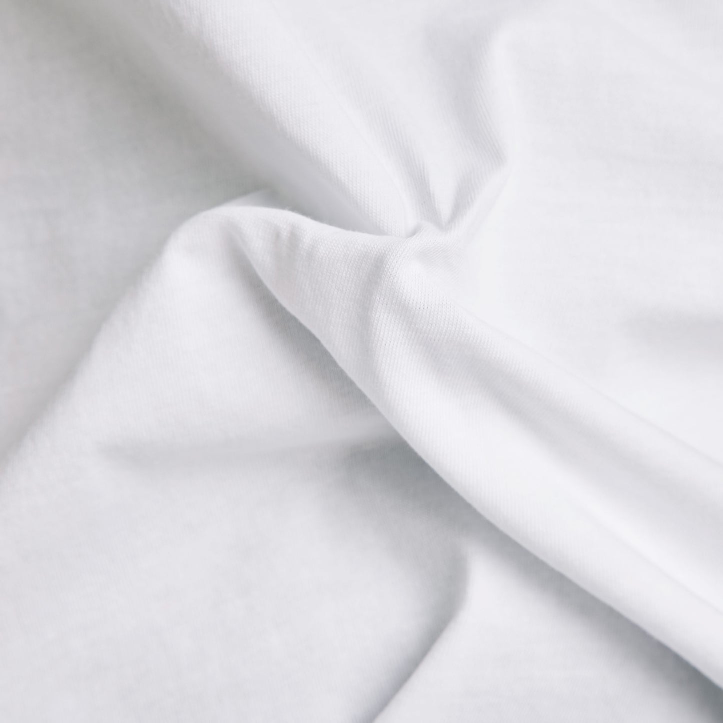 Distressed logo r t white | Bildmaterial bereitgestellt von SHOES.PLEASE.