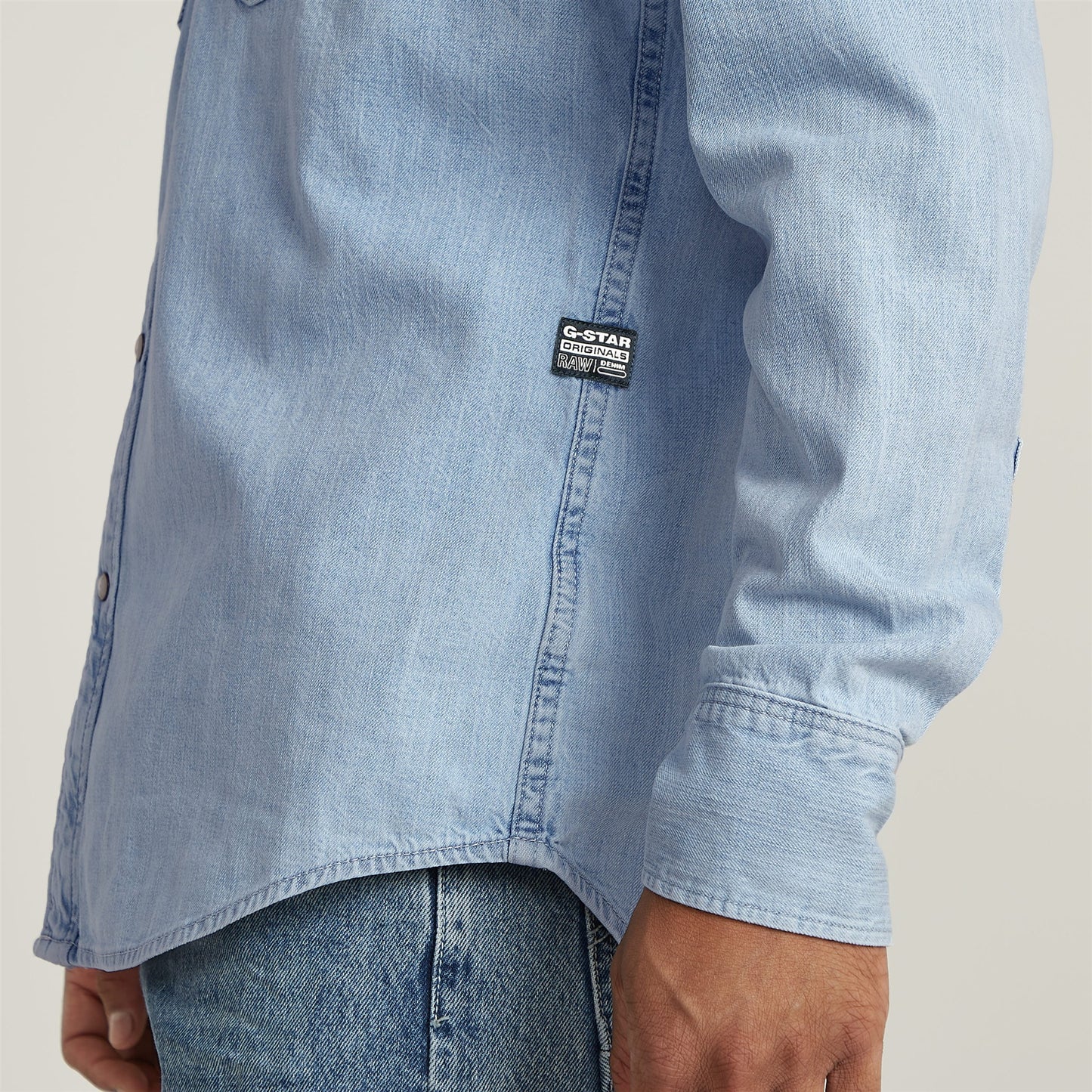 Slim Denim shirt sun faded blue mist | Bildmaterial bereitgestellt von SHOES.PLEASE.