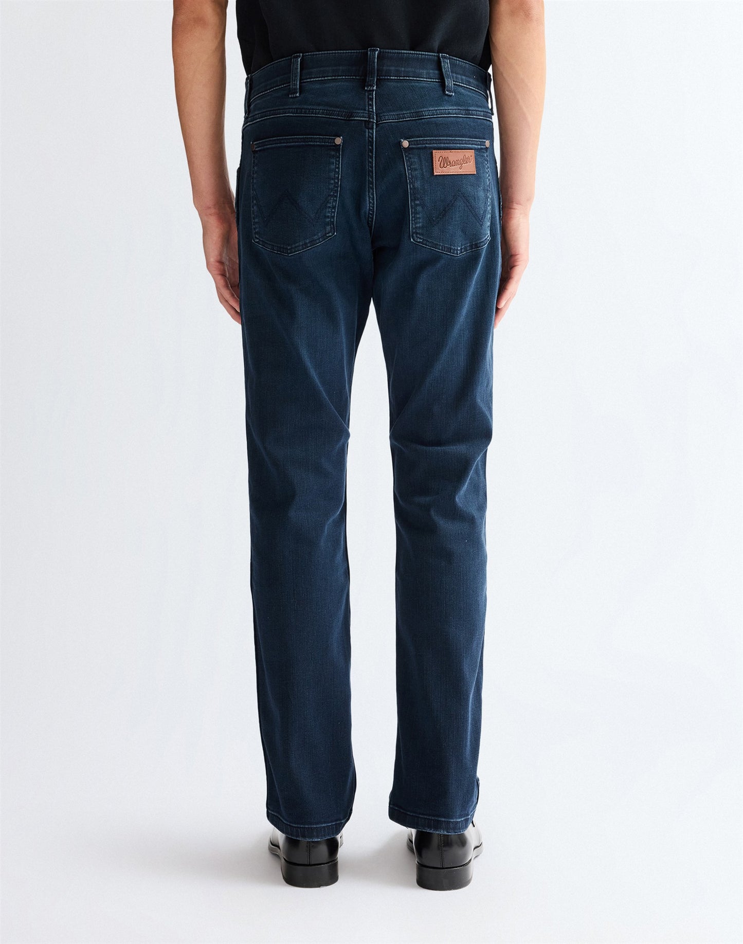 GREENSBORO WILD_HORSE denim black | Bildmaterial bereitgestellt von SHOES.PLEASE.