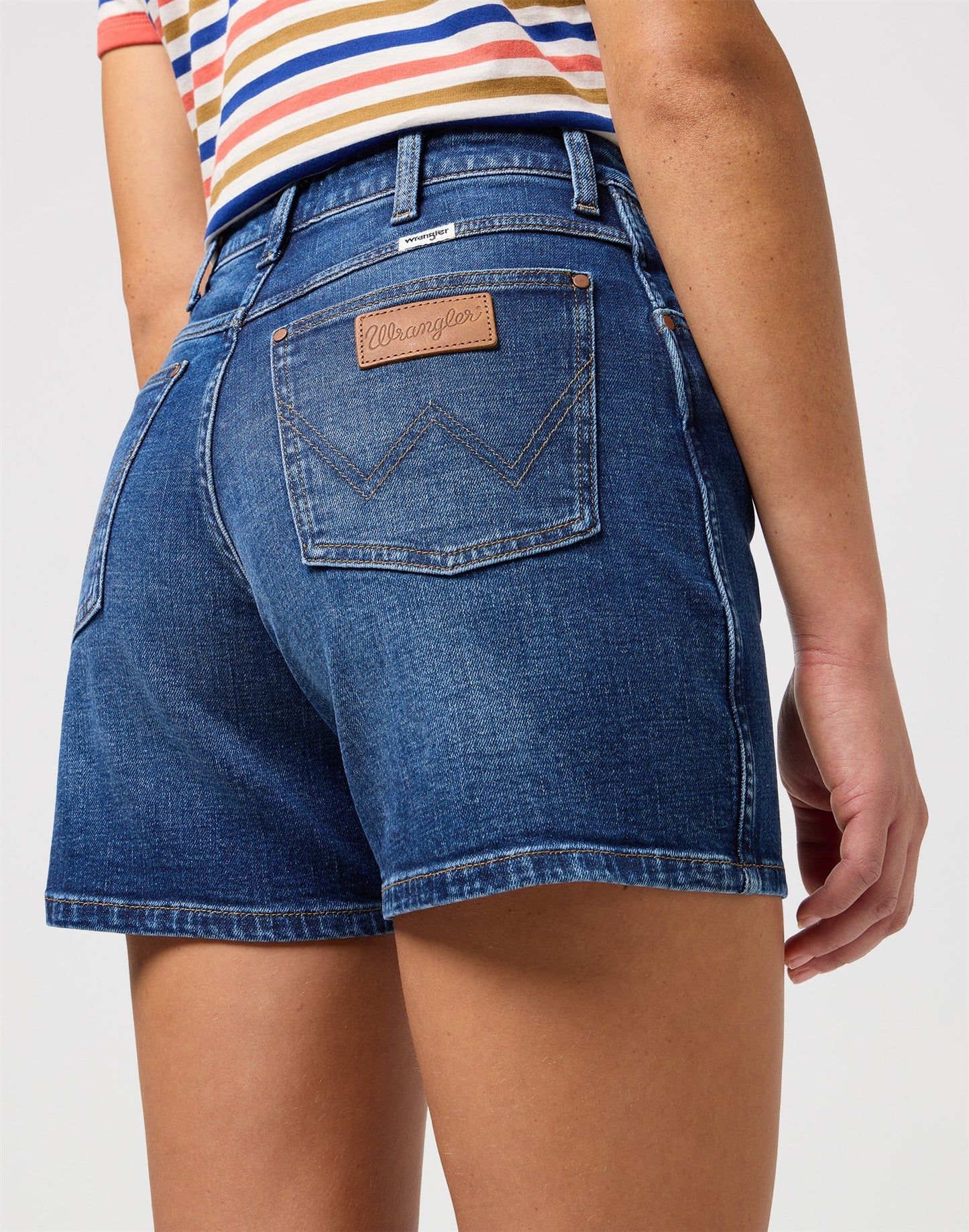 COWBOY_SHORT_5_INCH TRAIL_BLAZER medium denim | Bildmaterial bereitgestellt von SHOES.PLEASE.