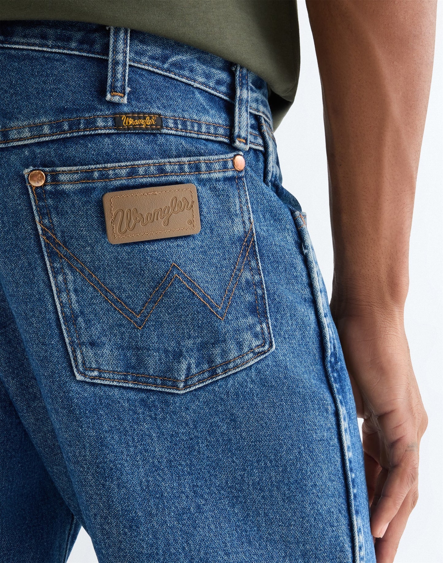 13MWZ STONEWASHED medium denim | Bildmaterial bereitgestellt von SHOES.PLEASE.
