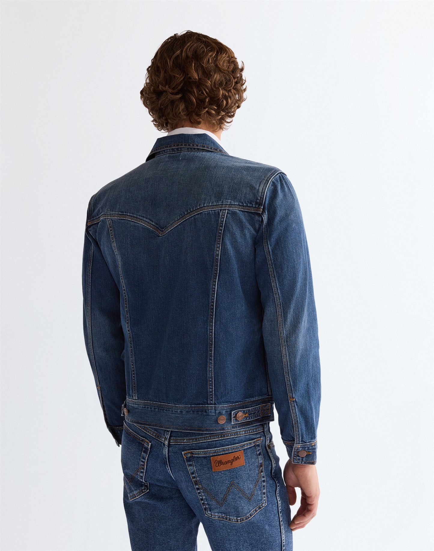 Wrangler Western DNM Jkt mid stone | Bildmaterial bereitgestellt von SHOES.PLEASE.