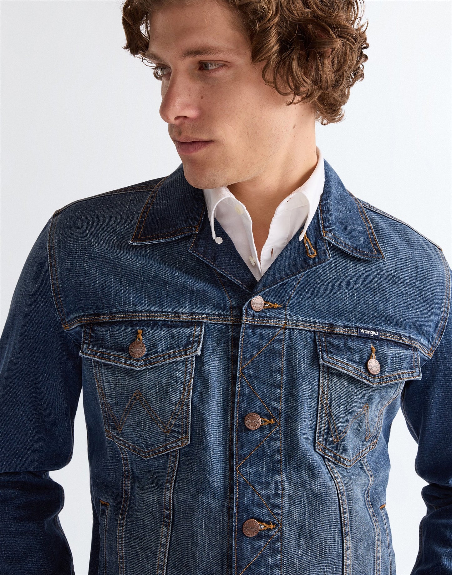 Wrangler Western DNM Jkt mid stone | Bildmaterial bereitgestellt von SHOES.PLEASE.